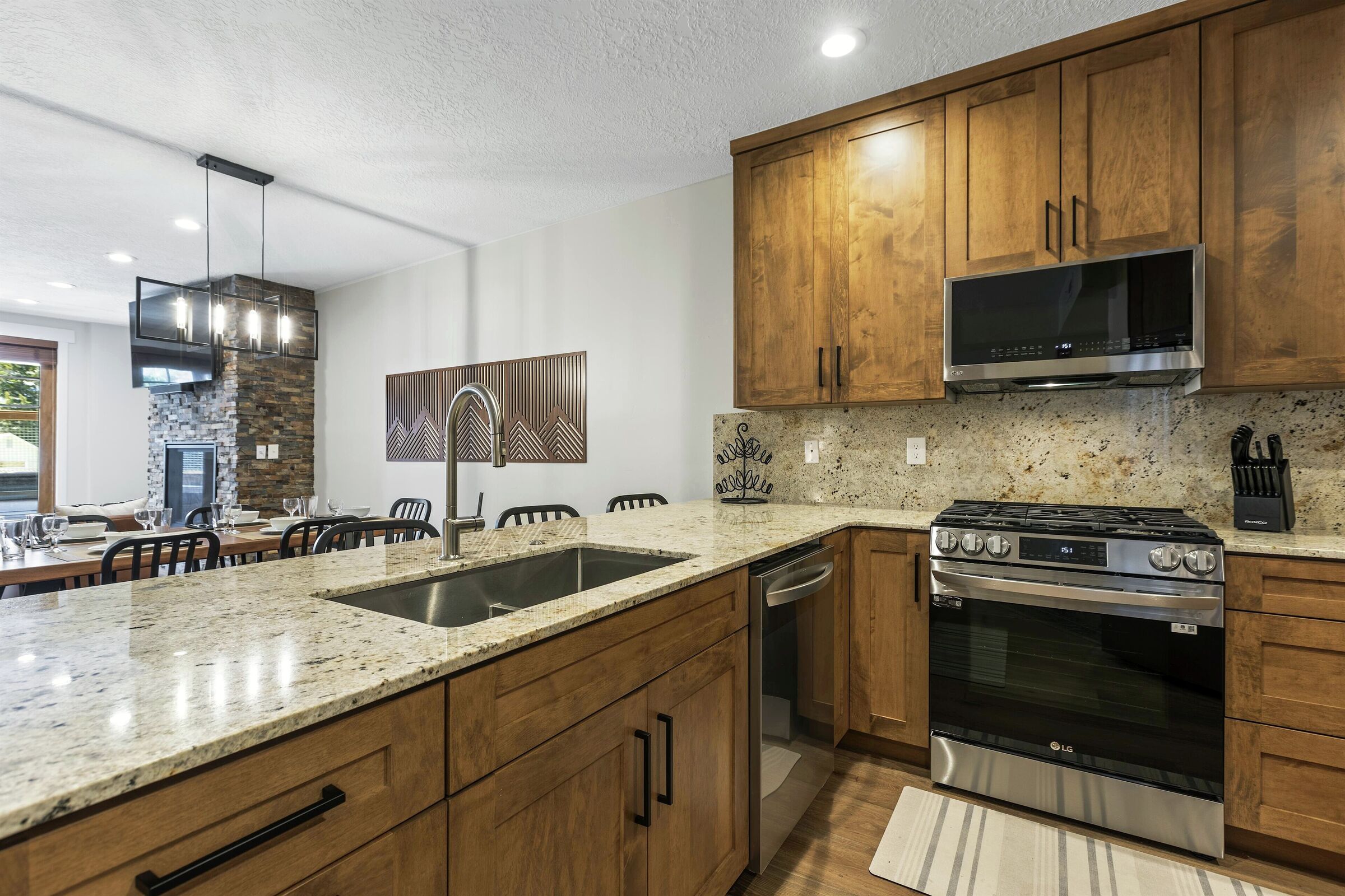 #B204 - Kitchen