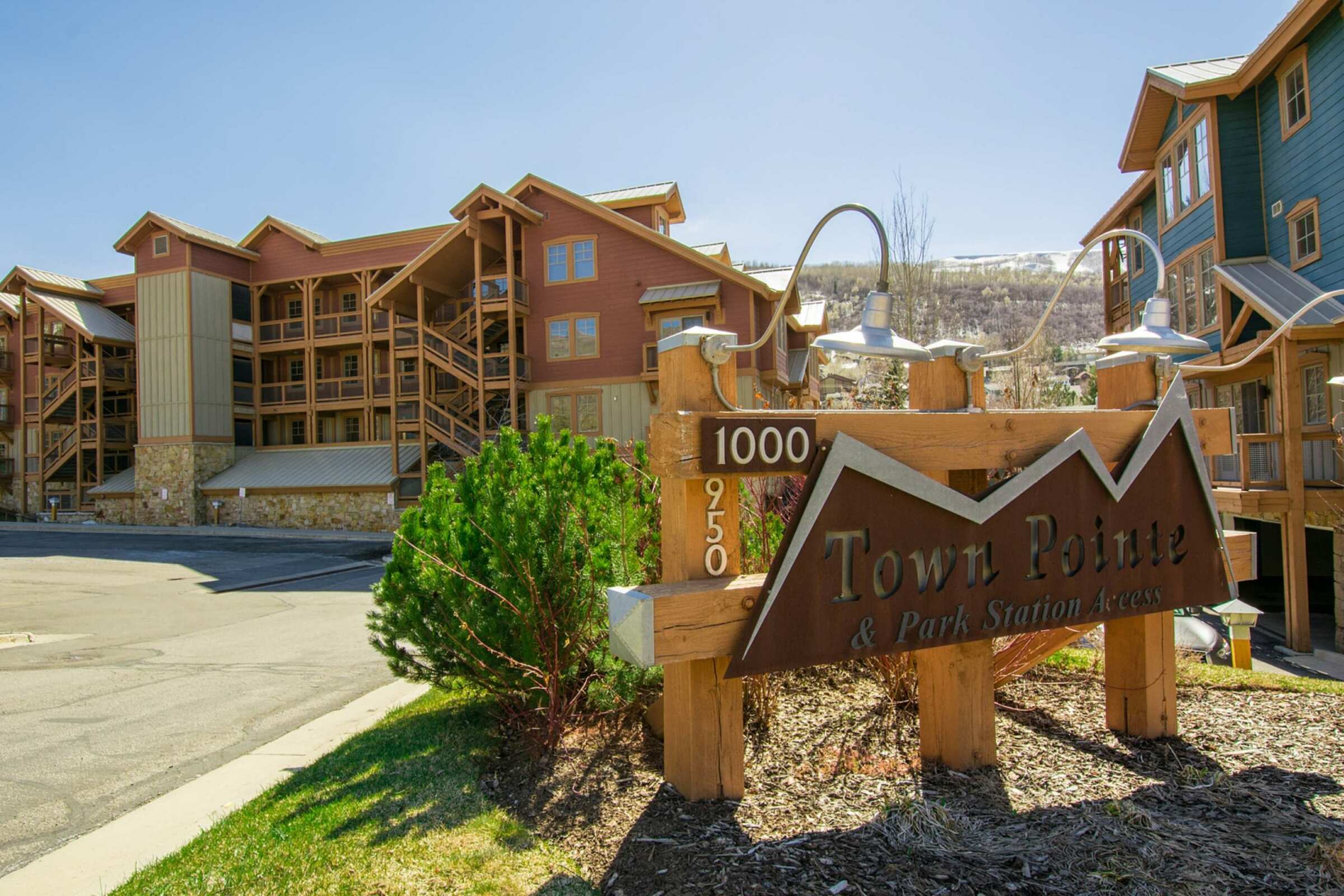 Town Pointe