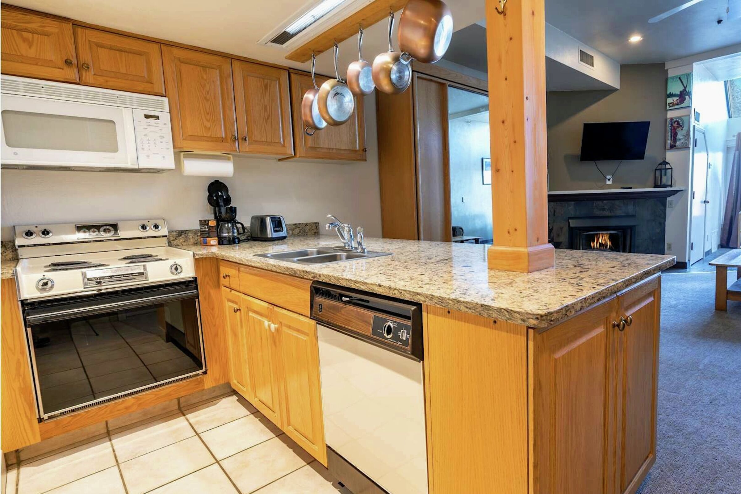 Studio Kitchen