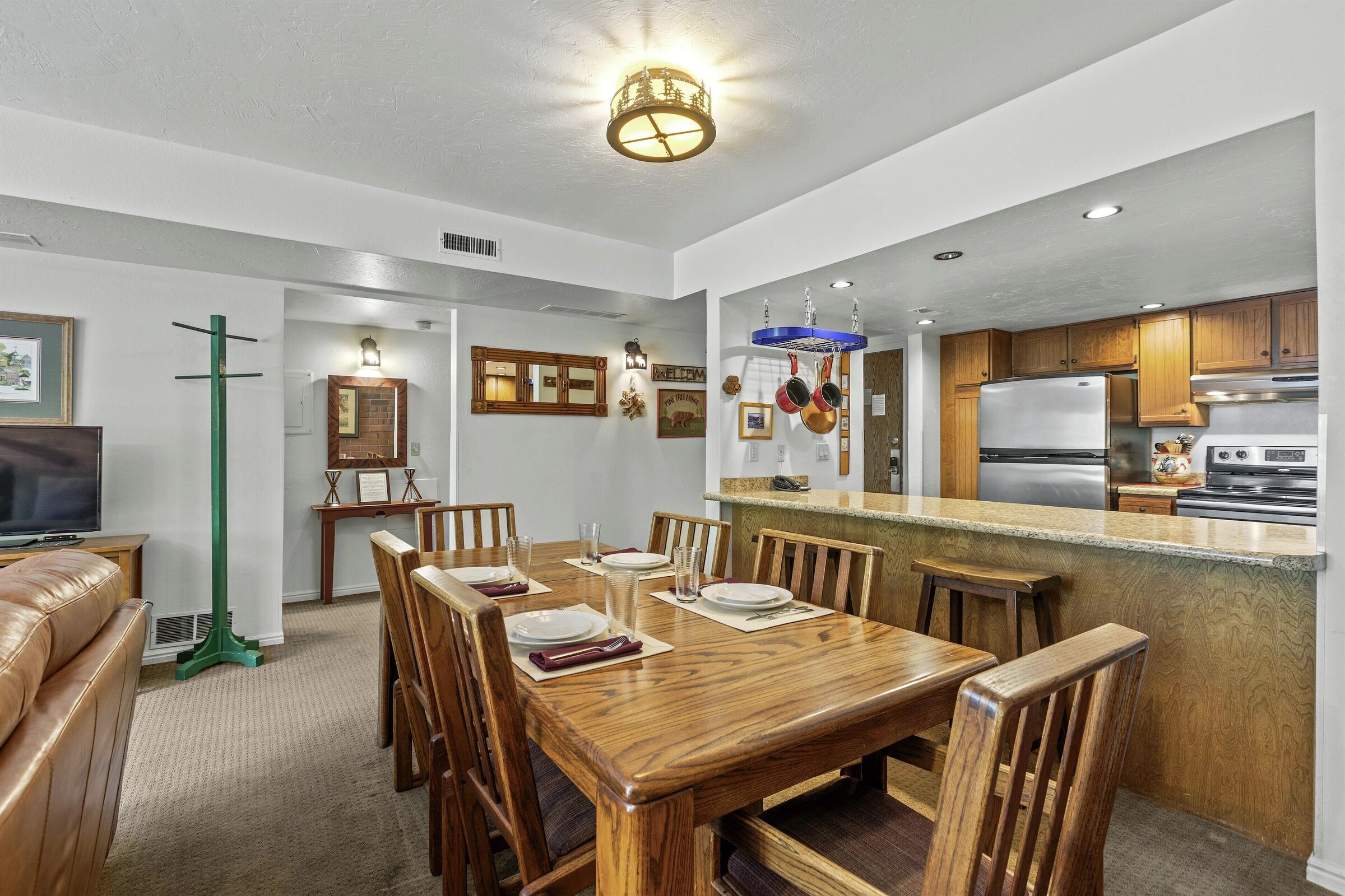 #121 - Dining Area