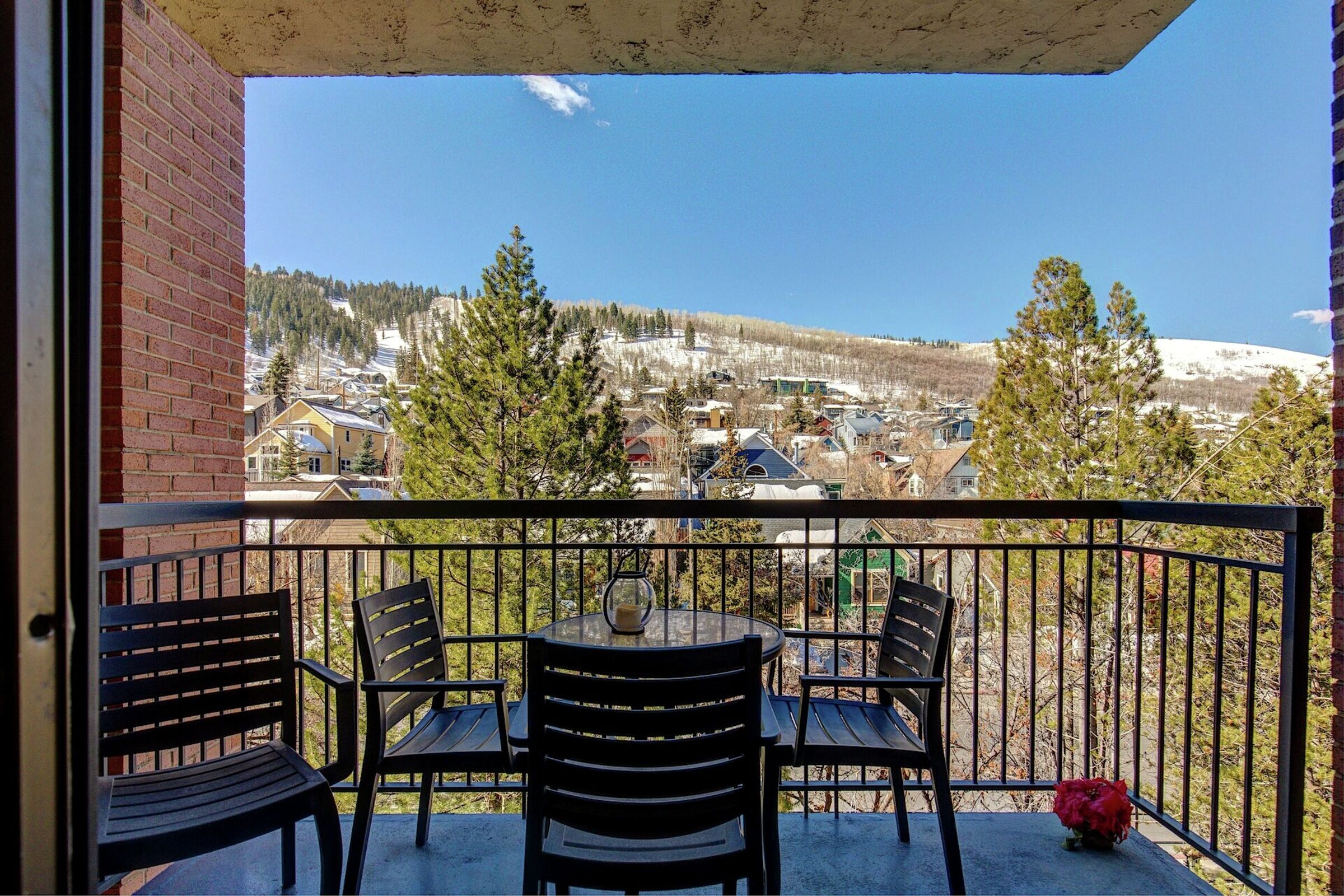 #133 - Balcony