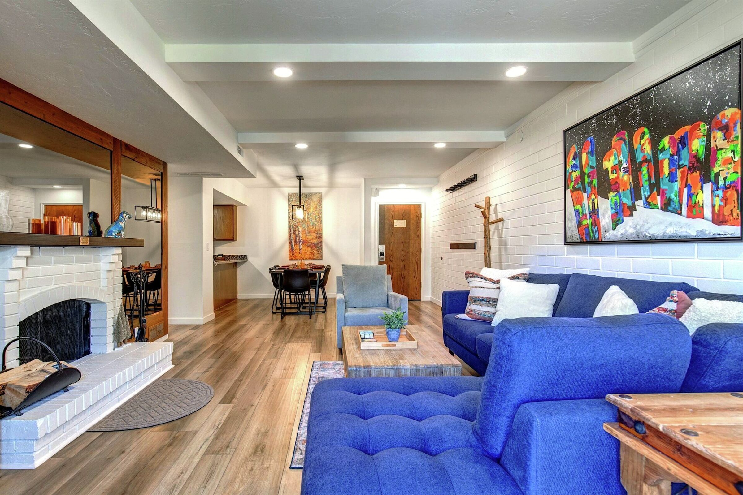 #133 - Living Area