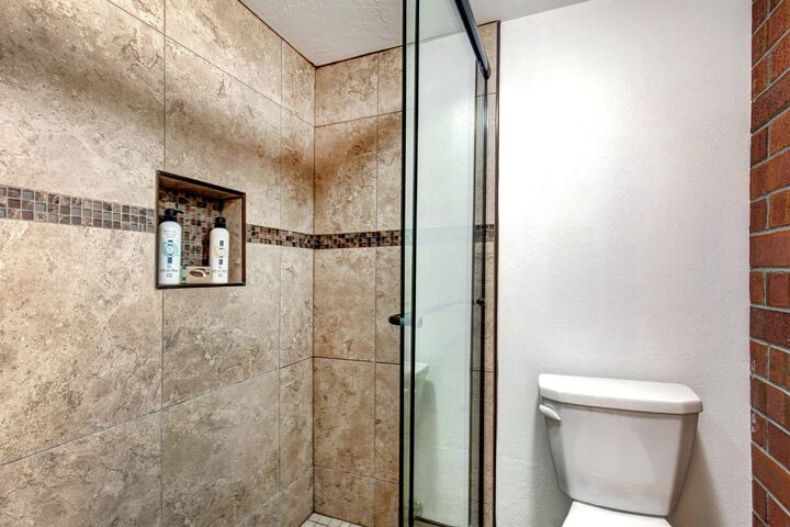 #124 - Master Ensuite Bathroom