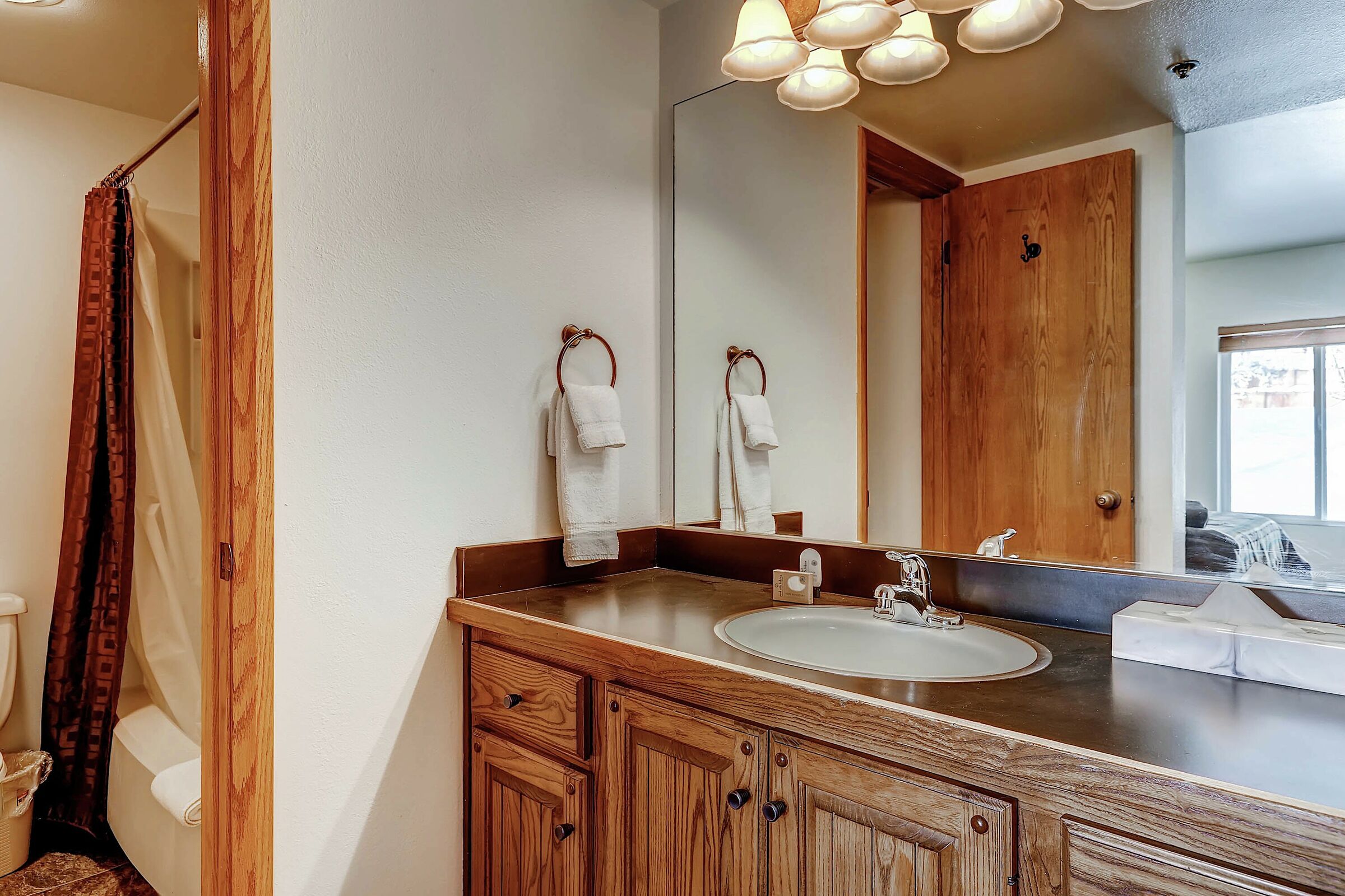 #218 - Master Ensuite Bathroom