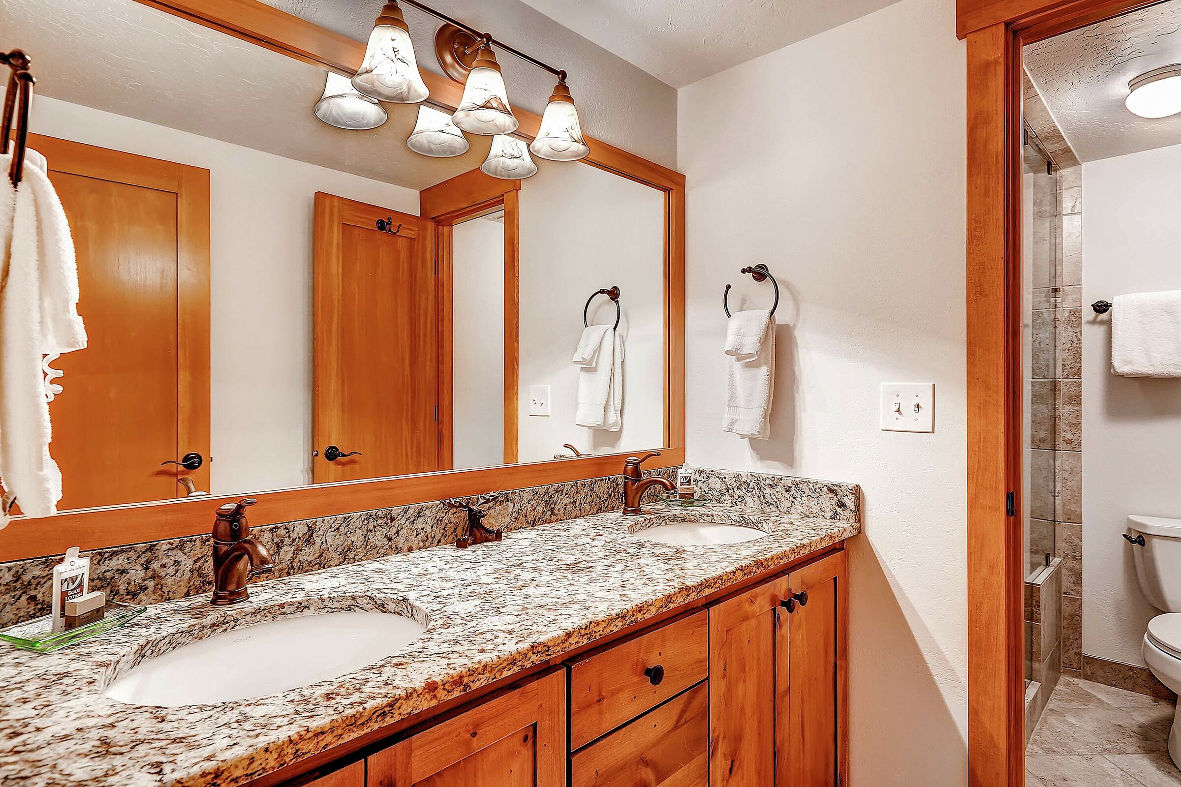 #134 - Master Ensuite Bathroom