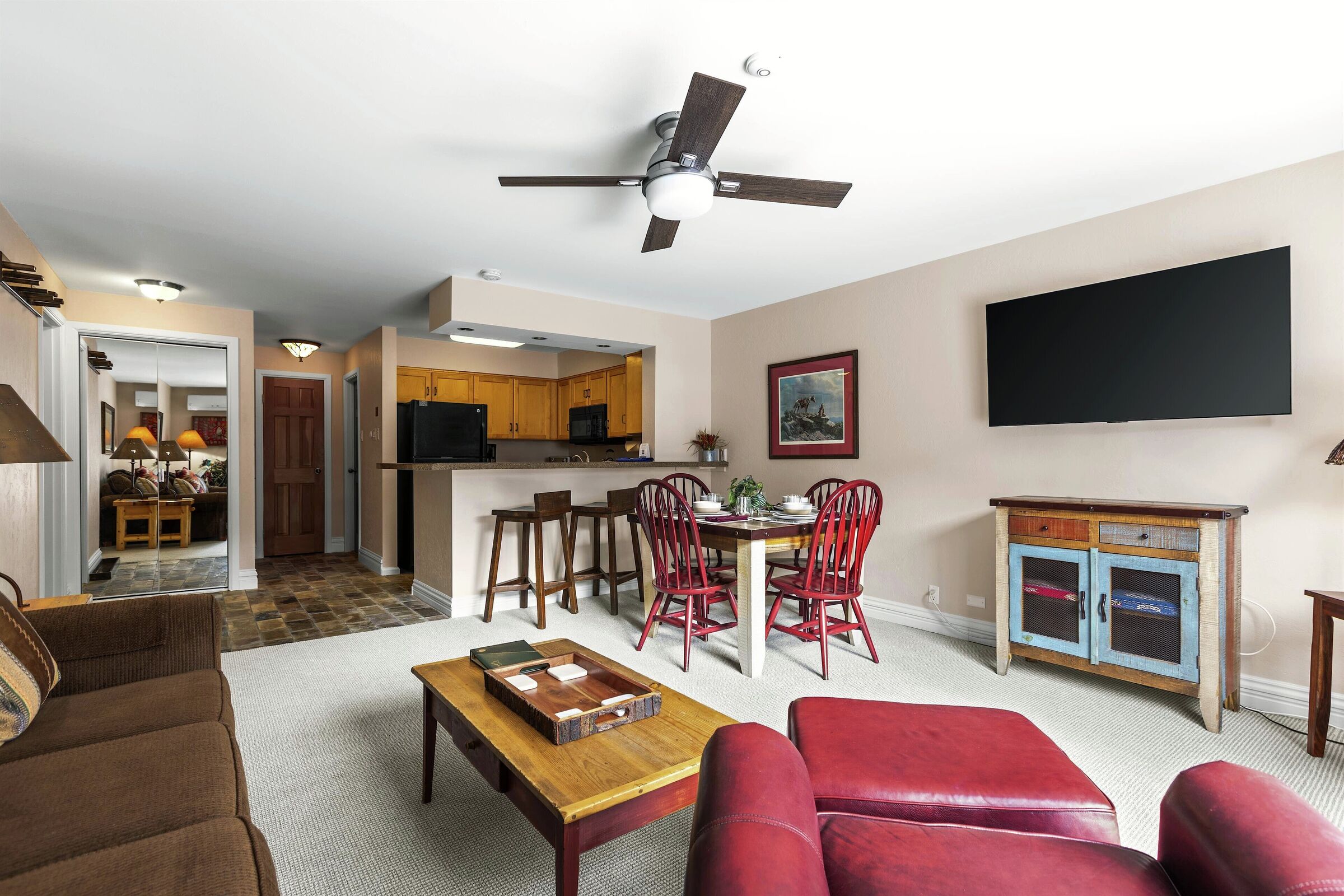 Living Area & Dining Area