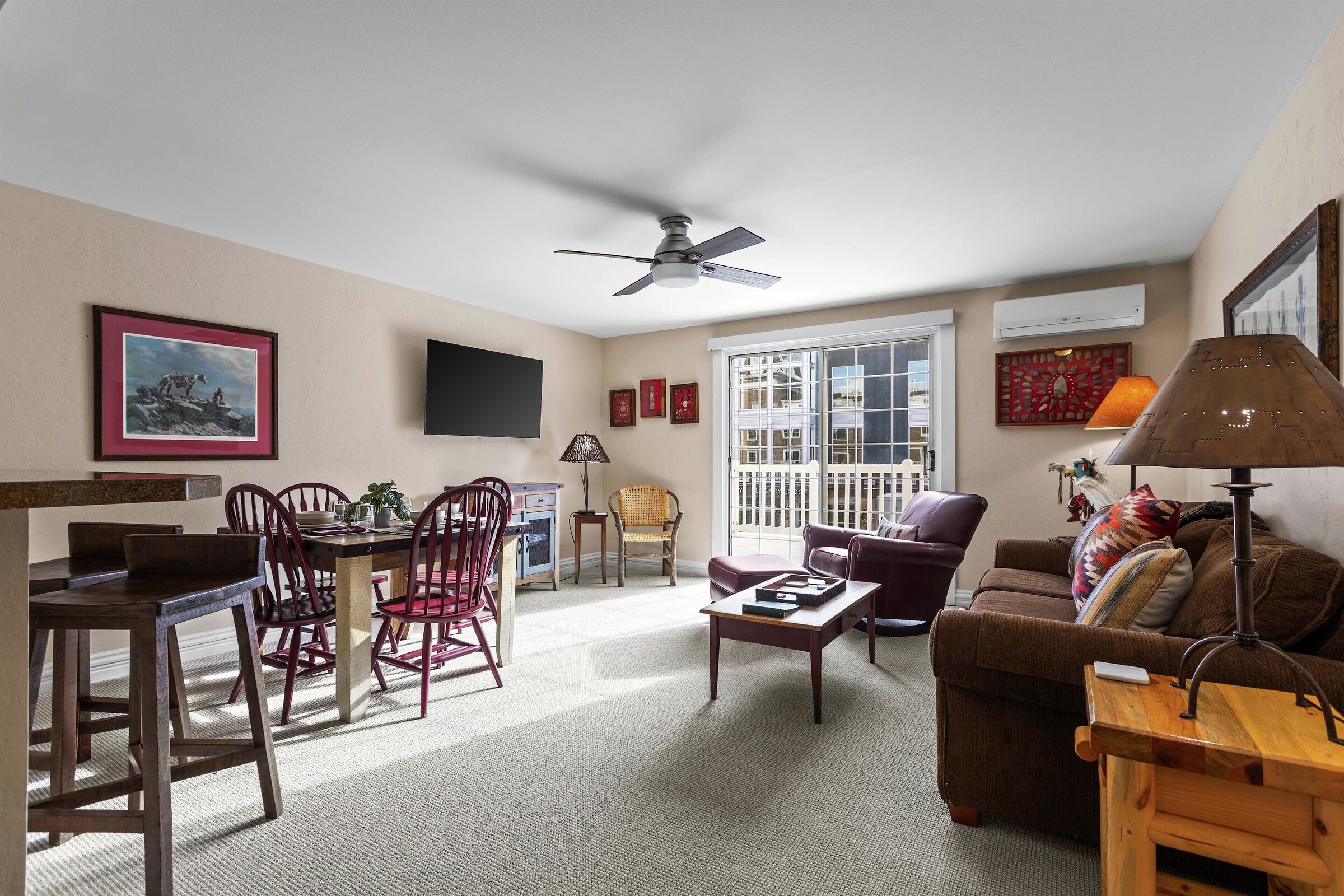Living Area & Dining Area