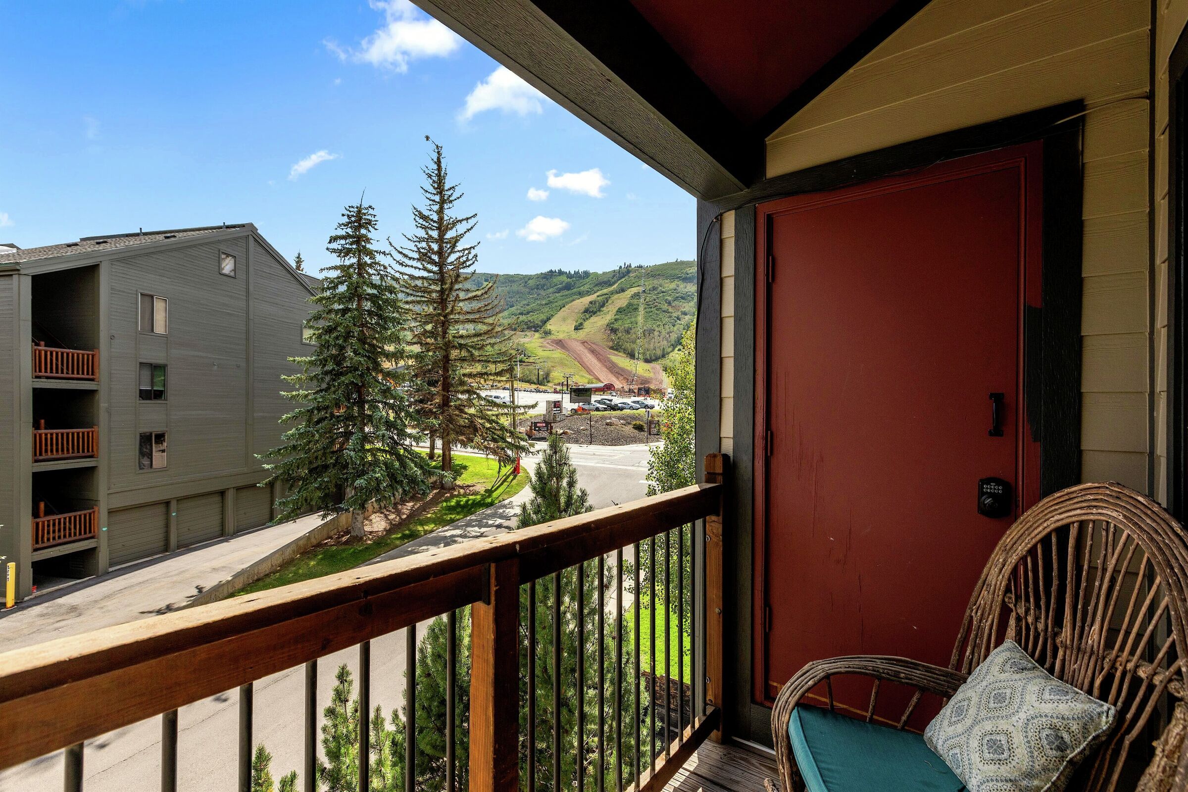 #302 - Balcony