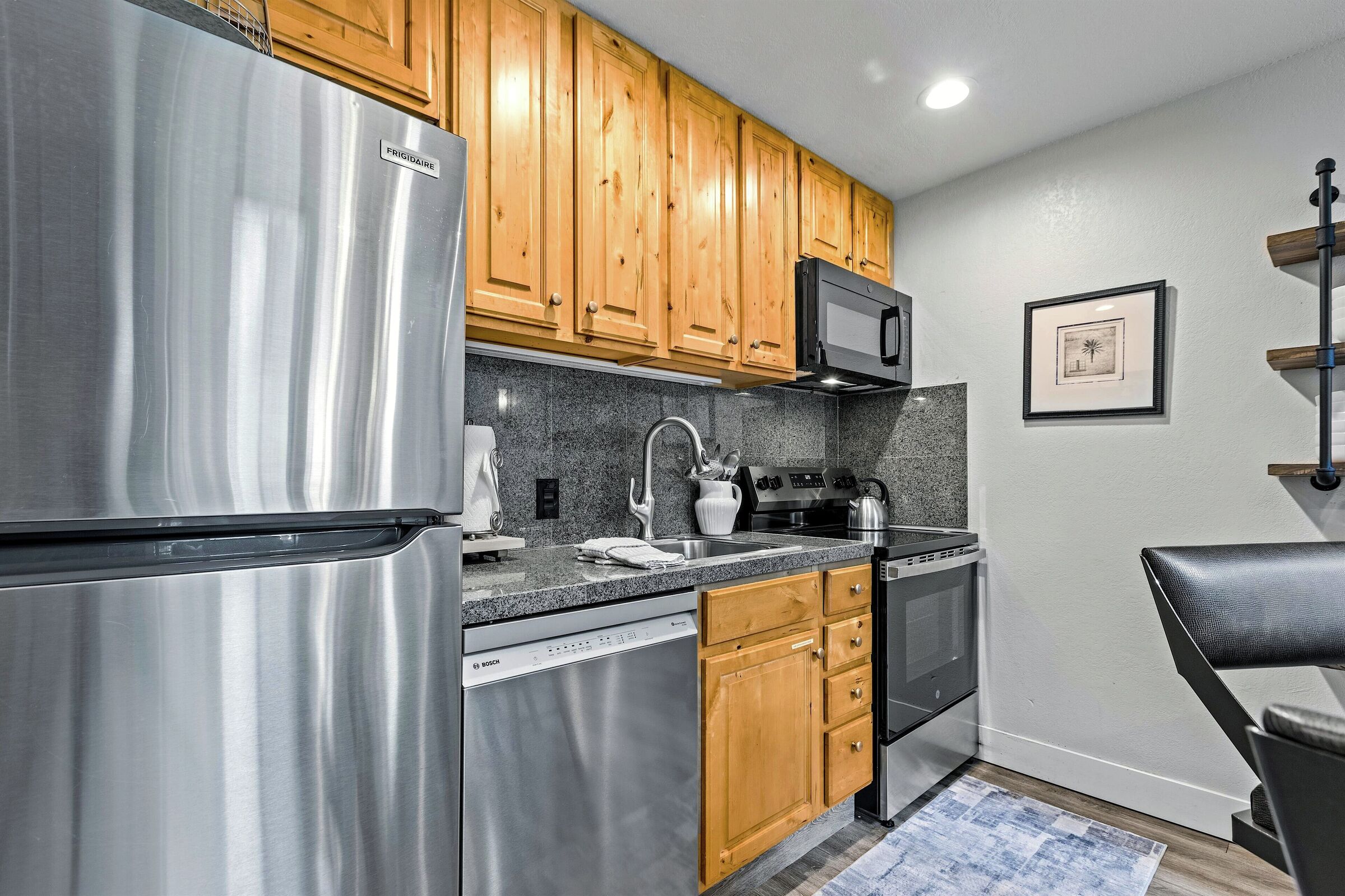 #302 - Kitchen