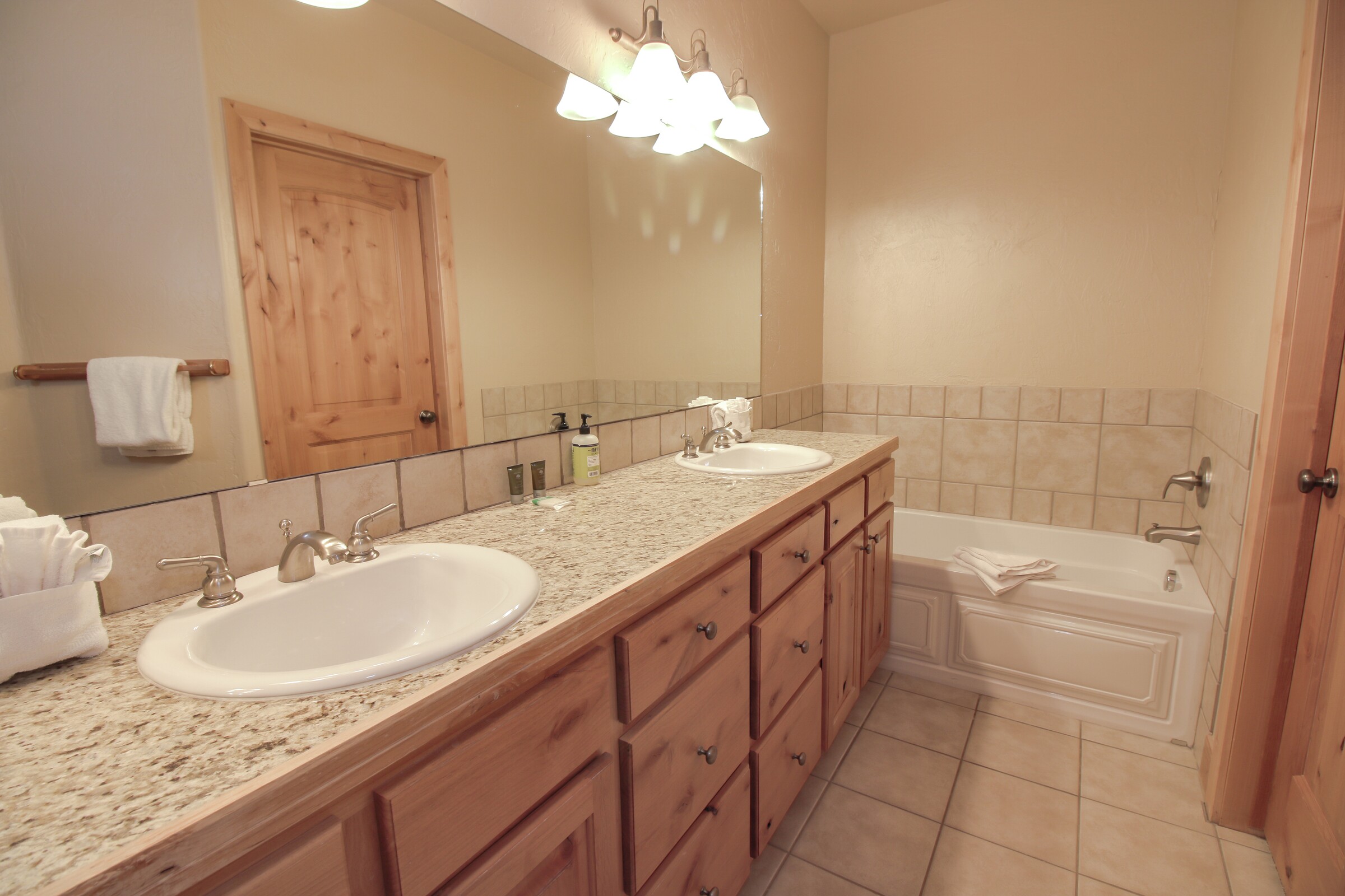 #E12 - Bathroom