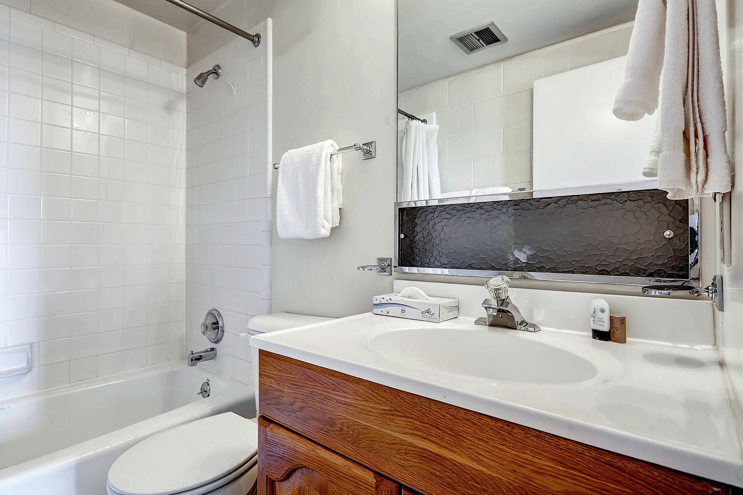 #113 - Master Ensuite Bathroom