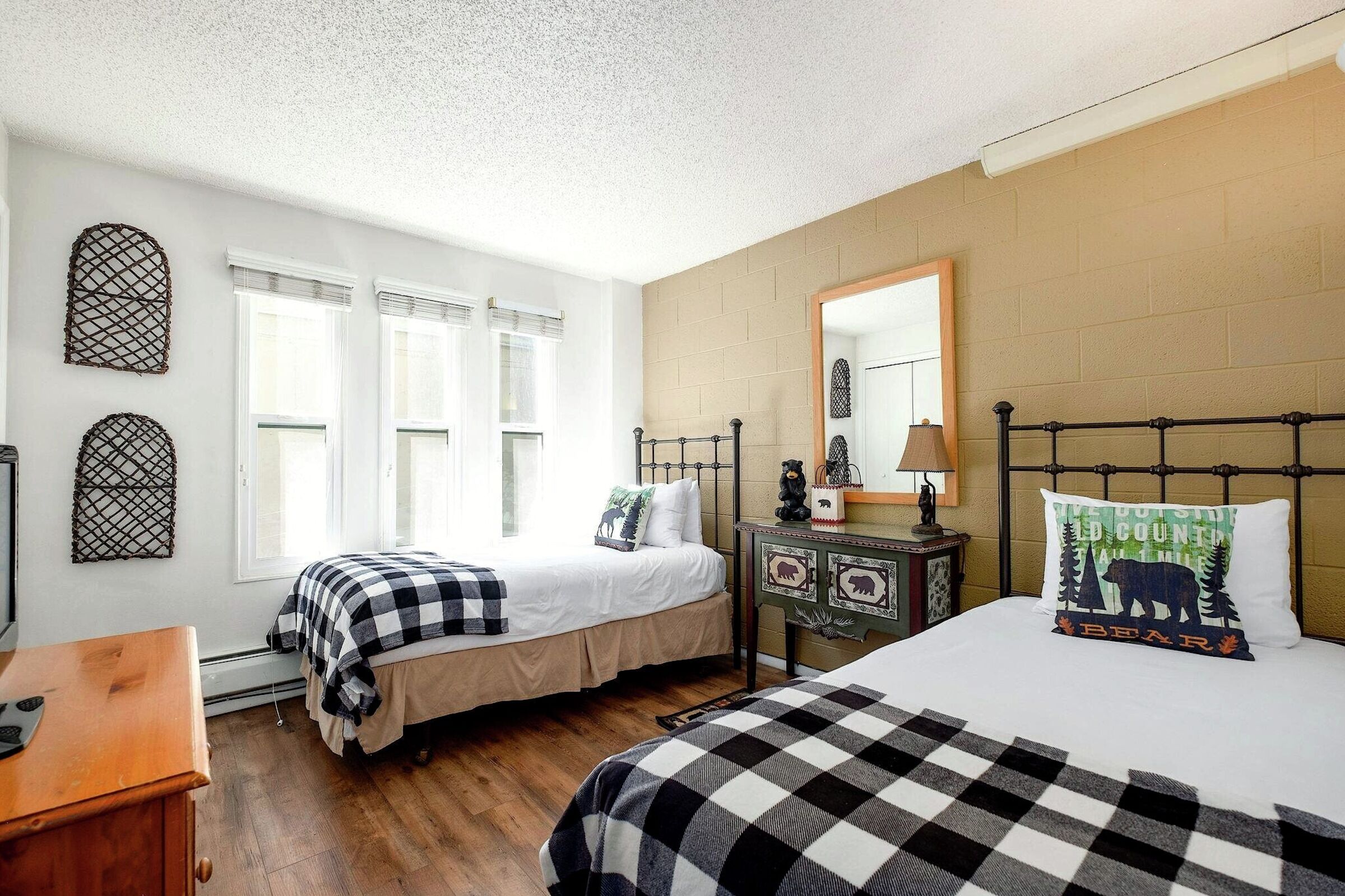 Unit H - Bedroom