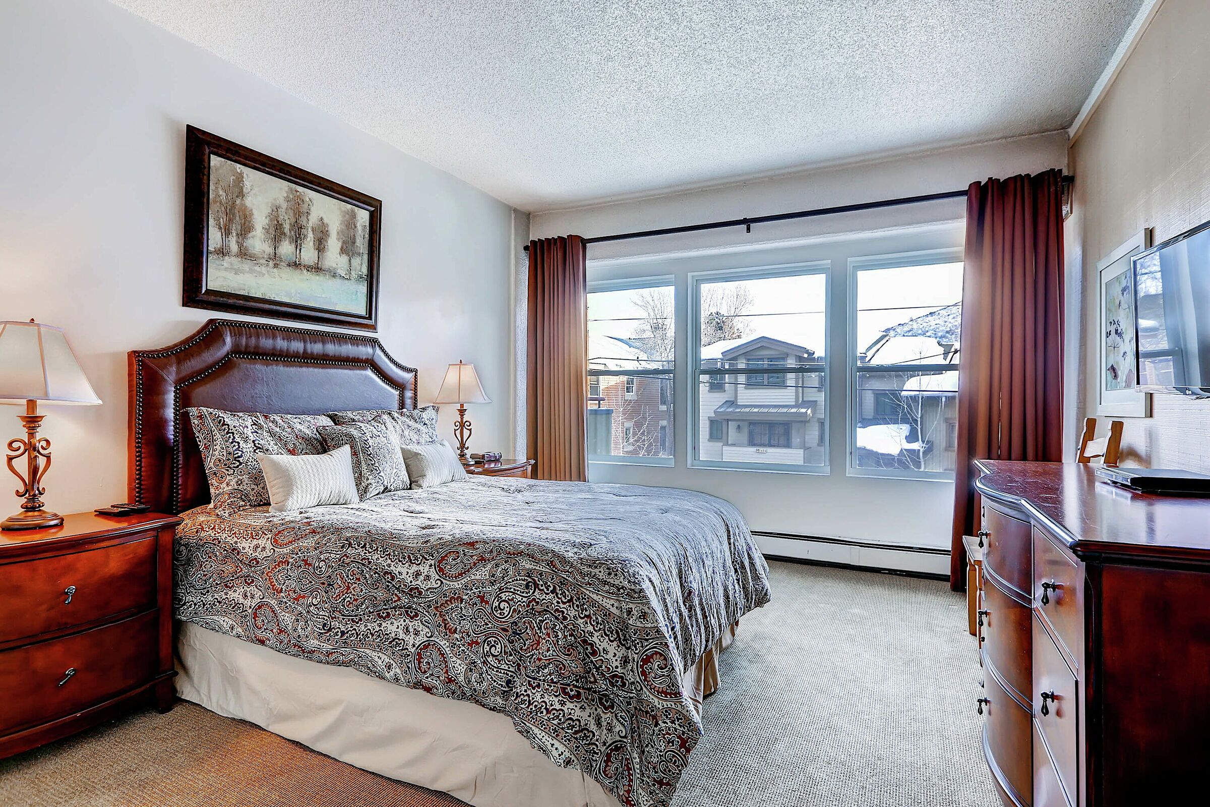 #113A - Master Bedroom