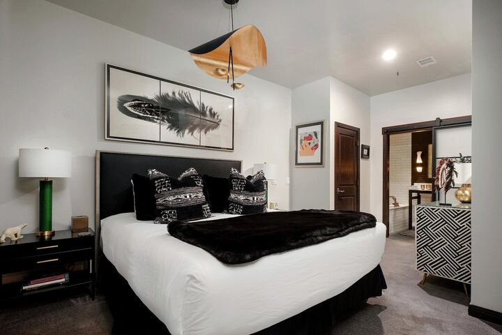 #102 - Master Bedroom