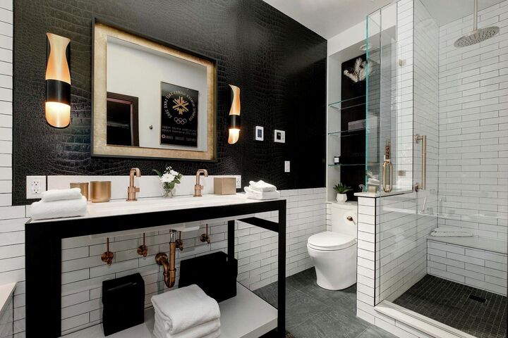 #102 - Master Ensuite Bathroom
