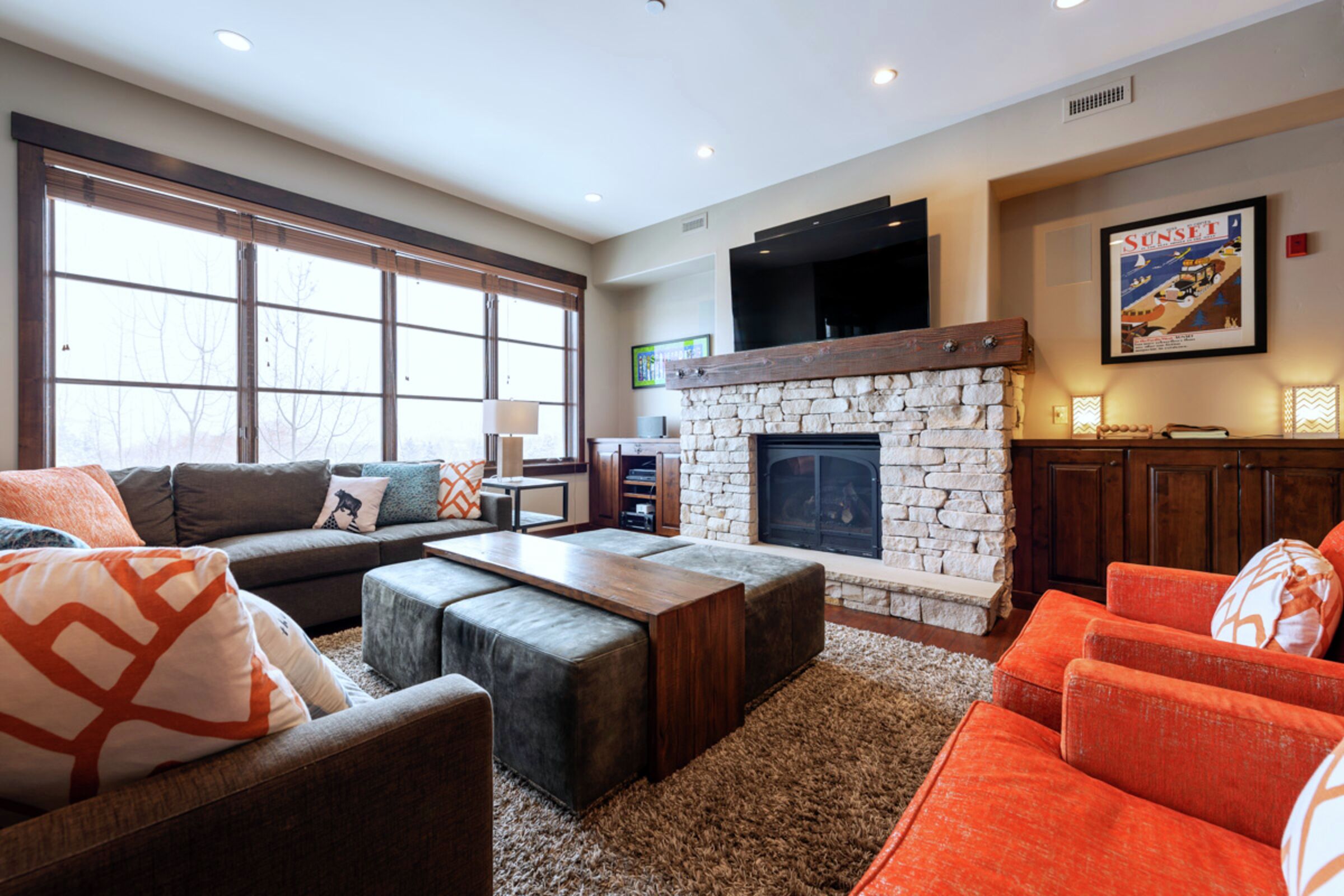 #1304 - Living Room