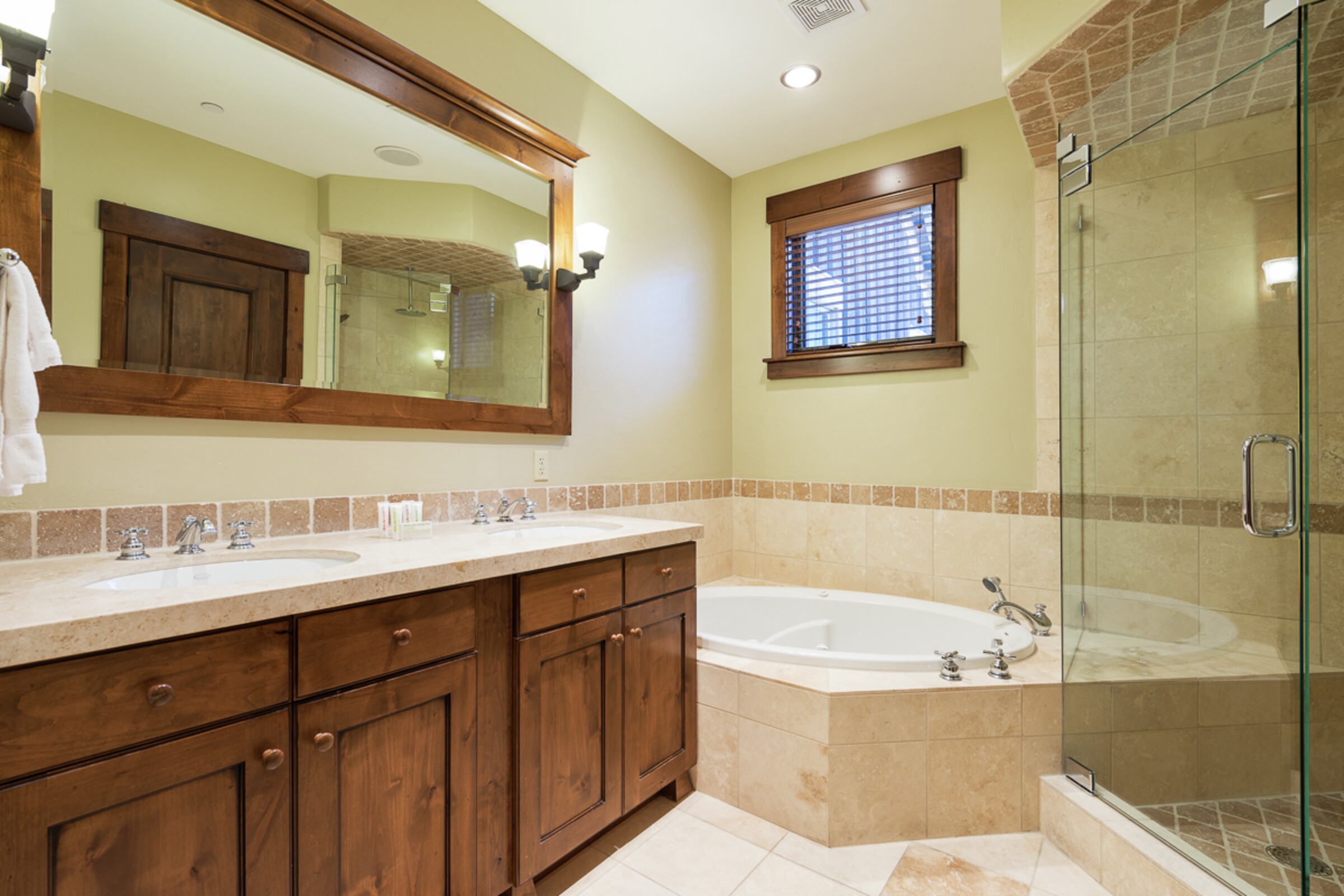 Master Ensuite Bathroom