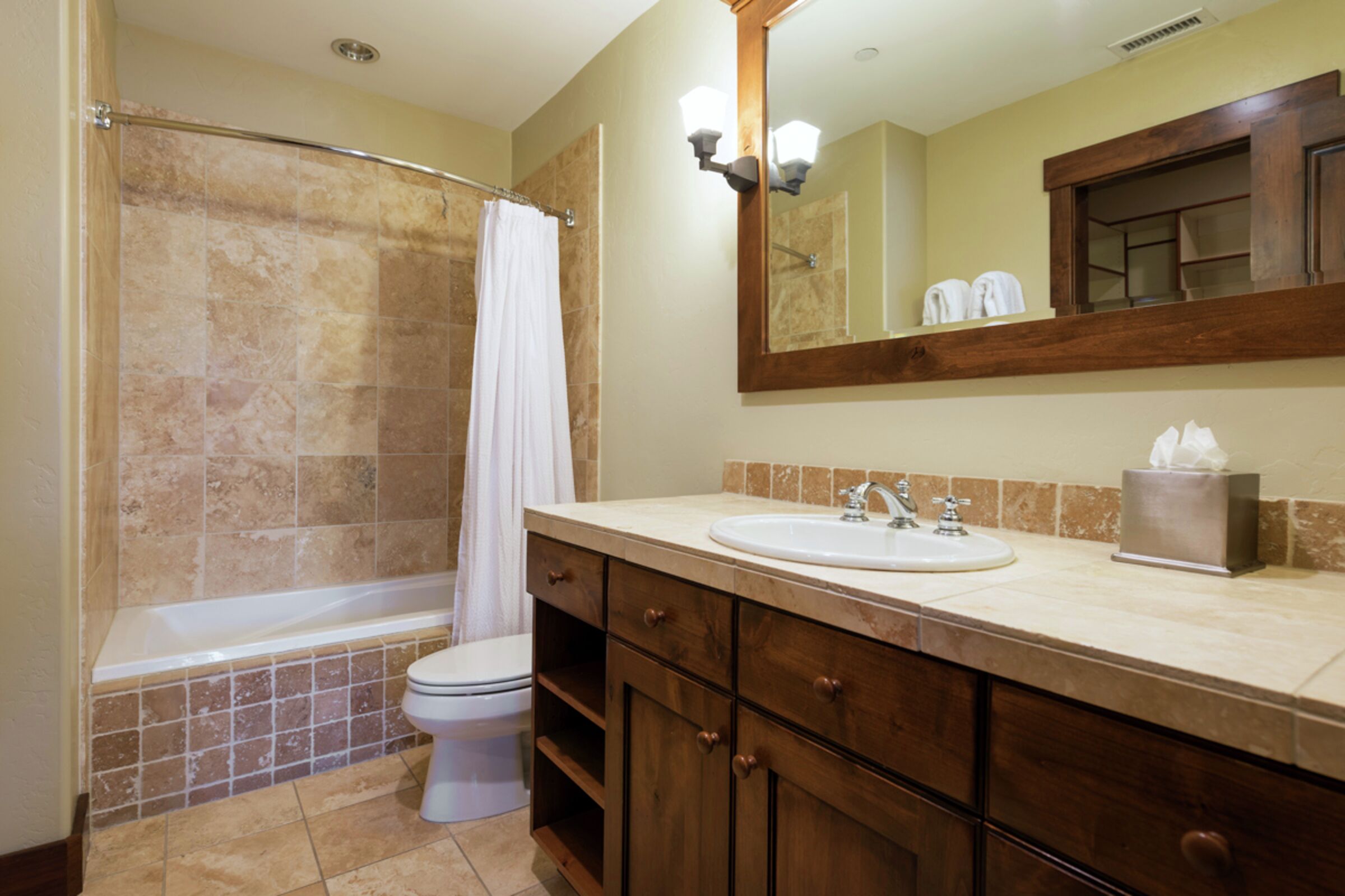 #603 - Ensuite Bathroom