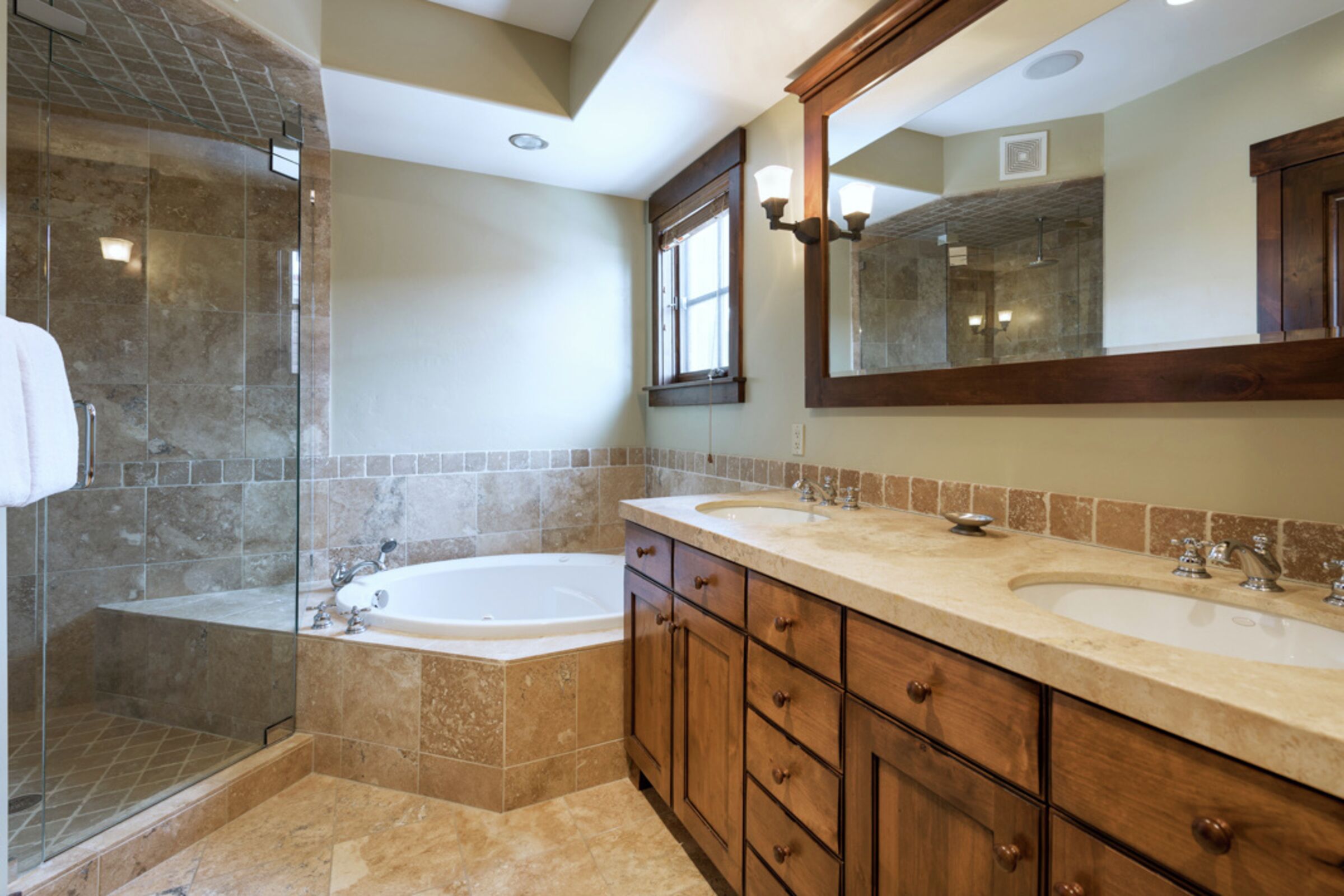 #404 - Bathroom