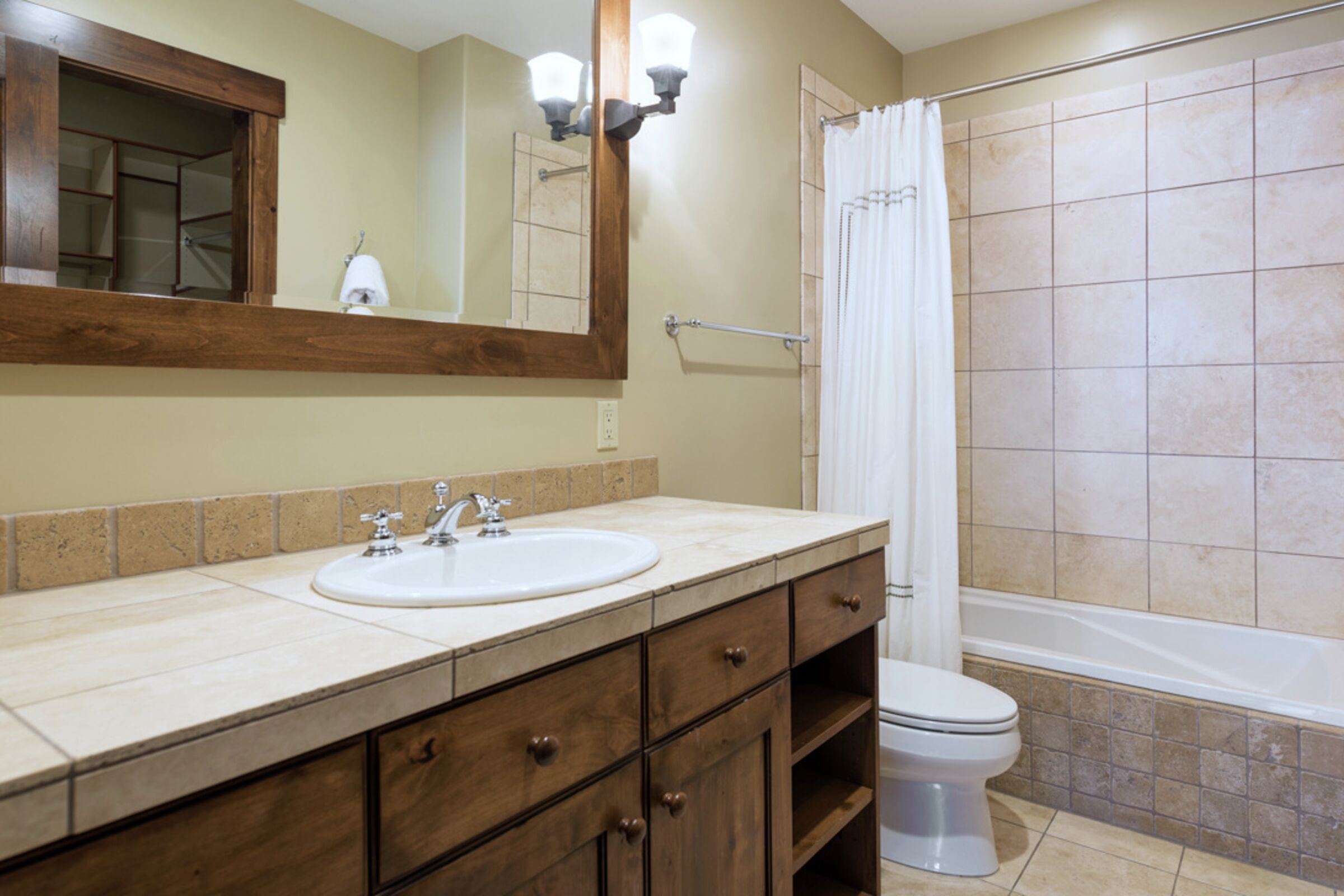 #404 - Bathroom