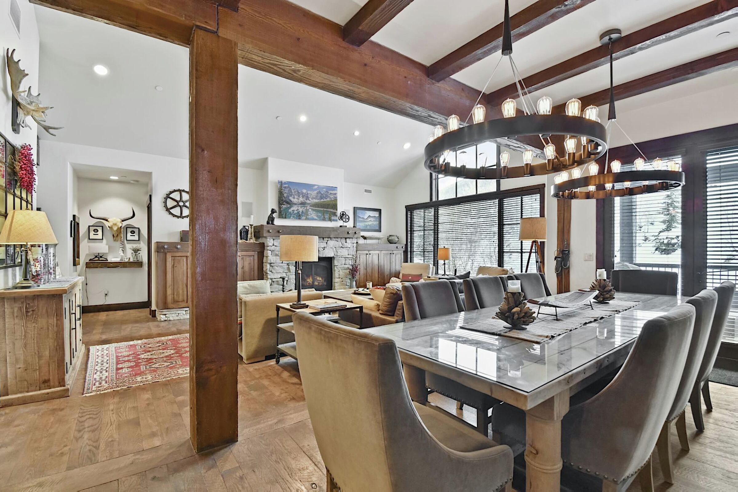 #4304 - Dining Room