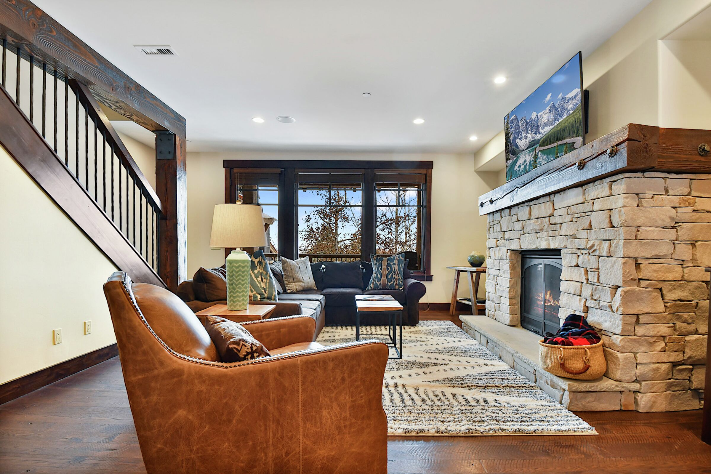 #103 - Living Room