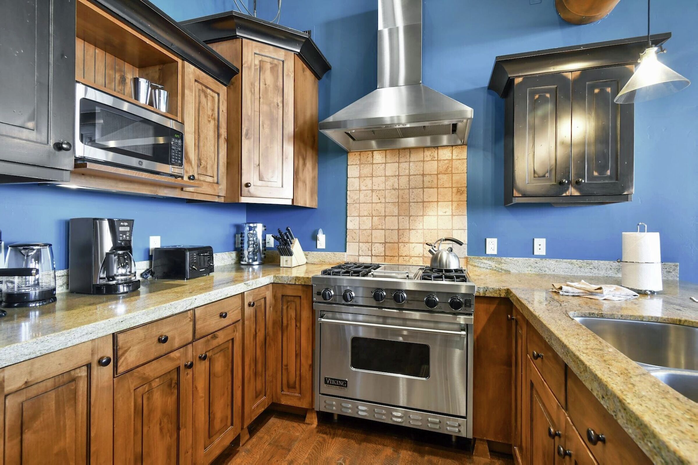 #4302 - Kitchen