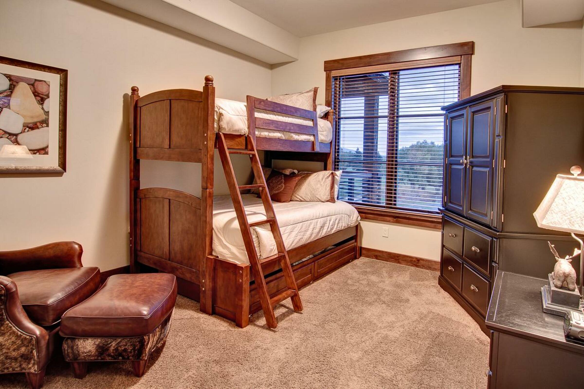 #1201 - Bedroom