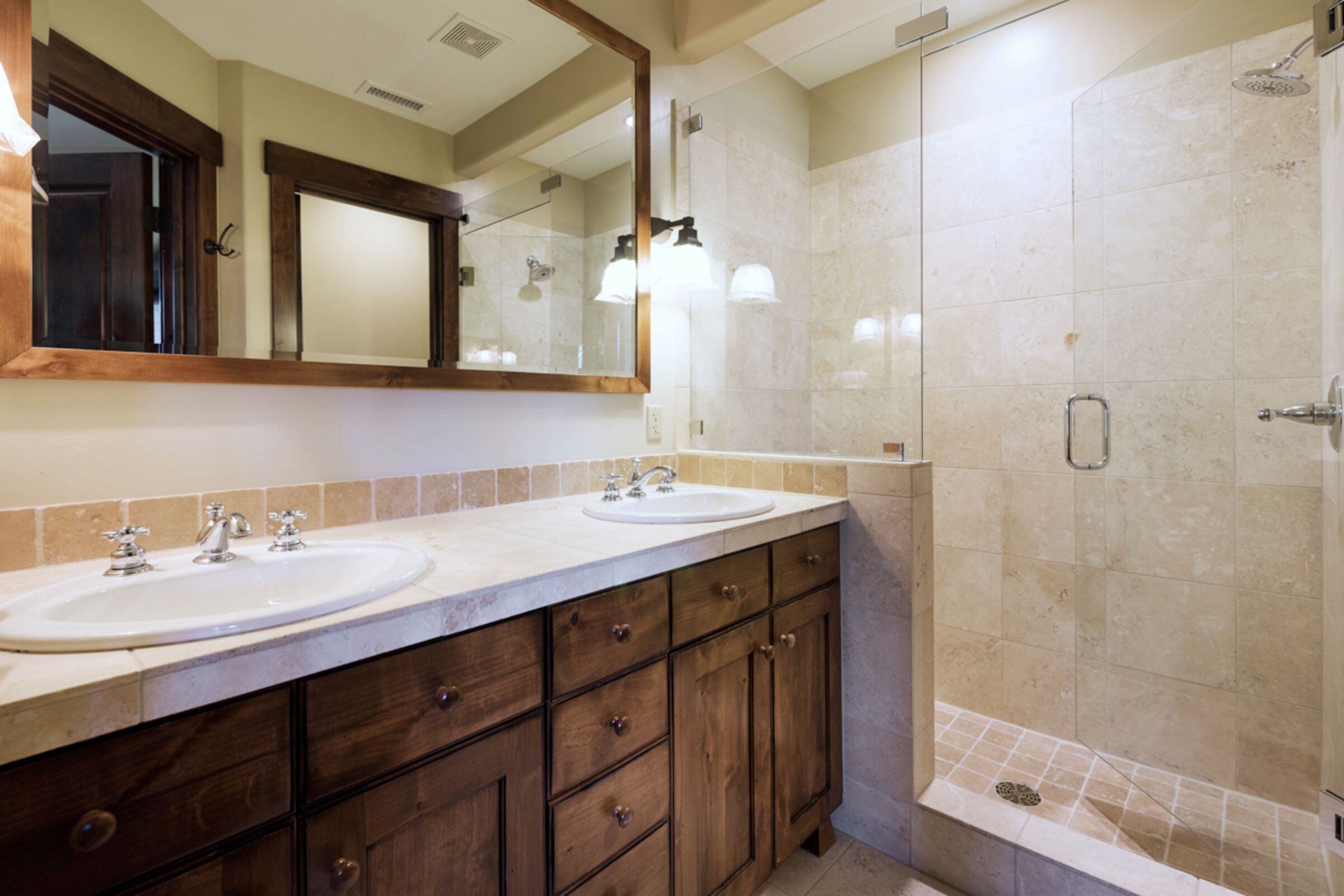 #4201 - Bathroom