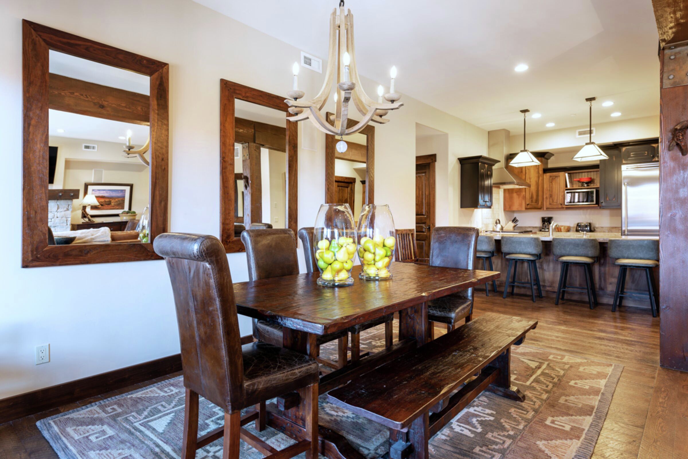 #4201 - Dining Room & Kitchen
