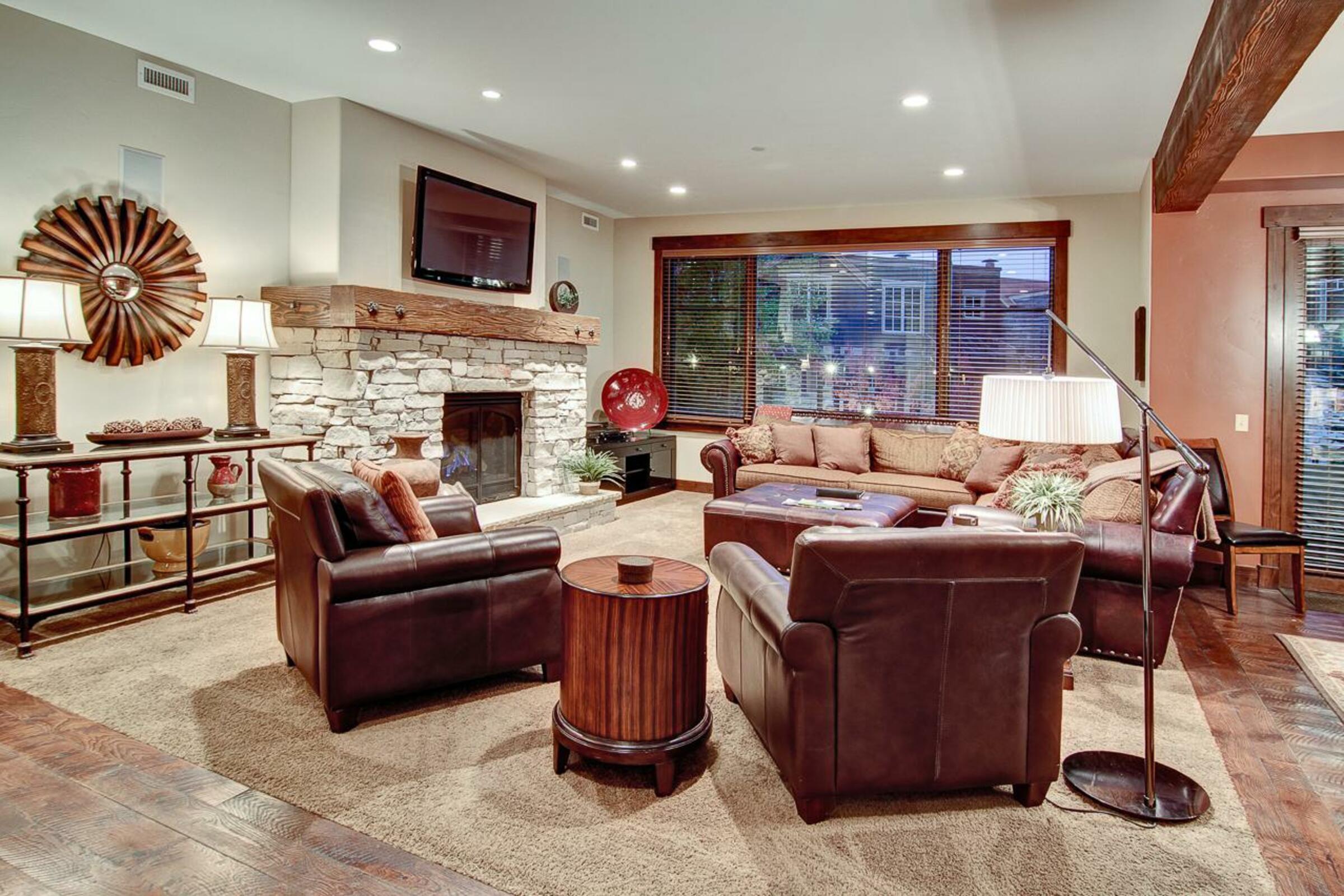 #2101 - Living Room