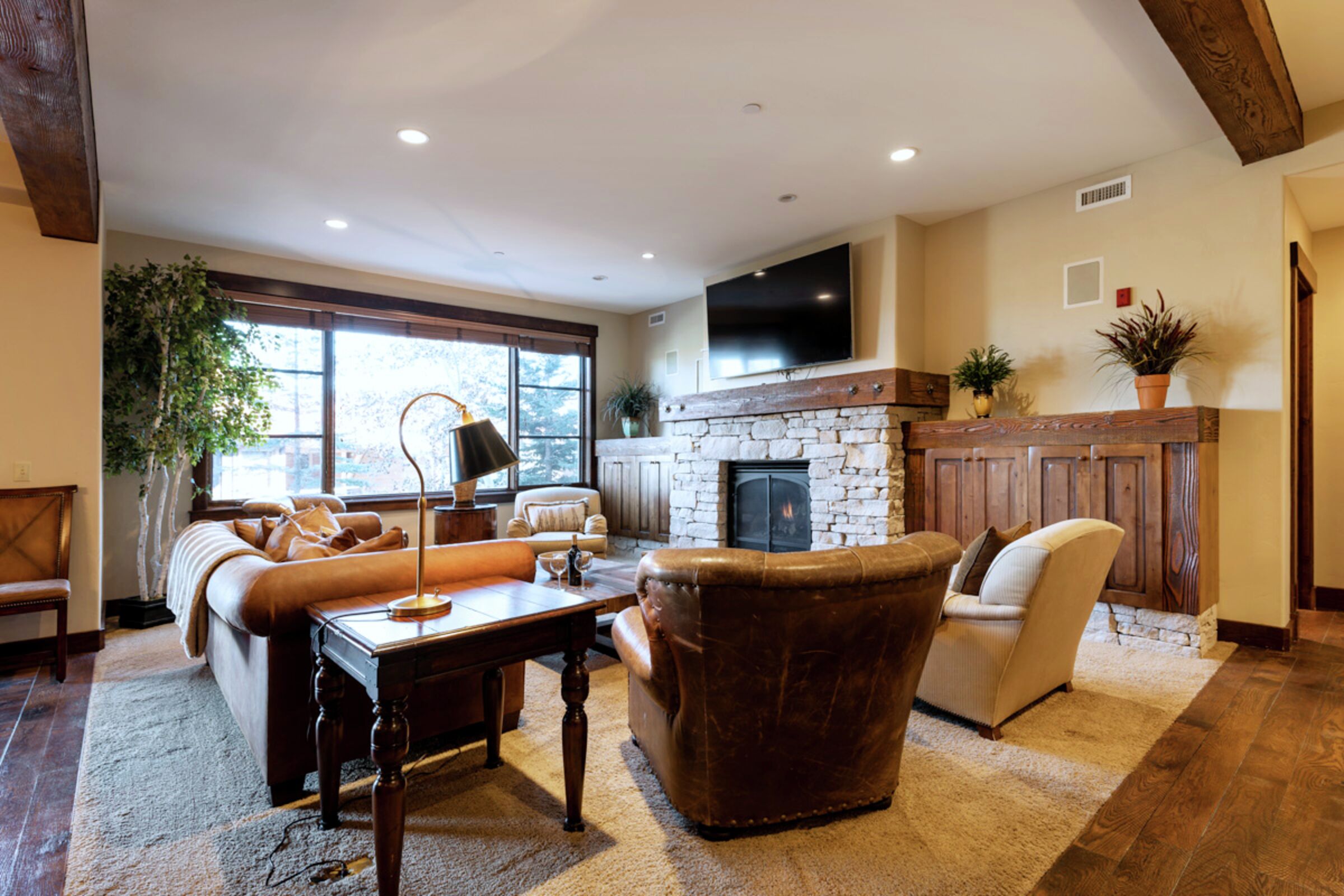 #2202 - Living Room