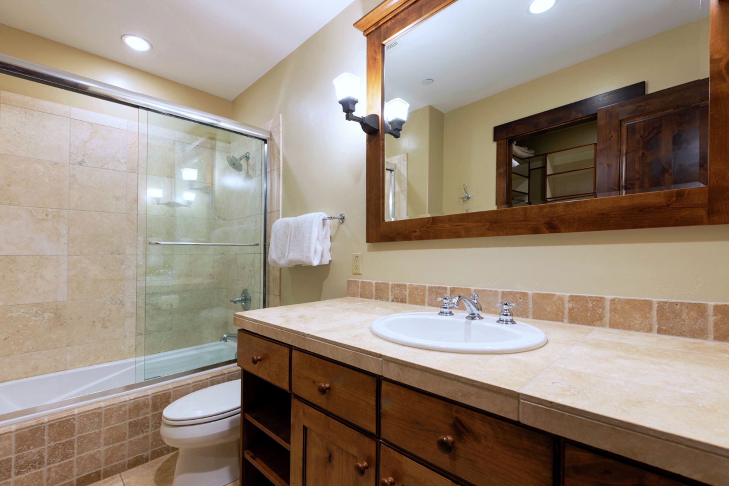 #504 - Ensuite Bathroom