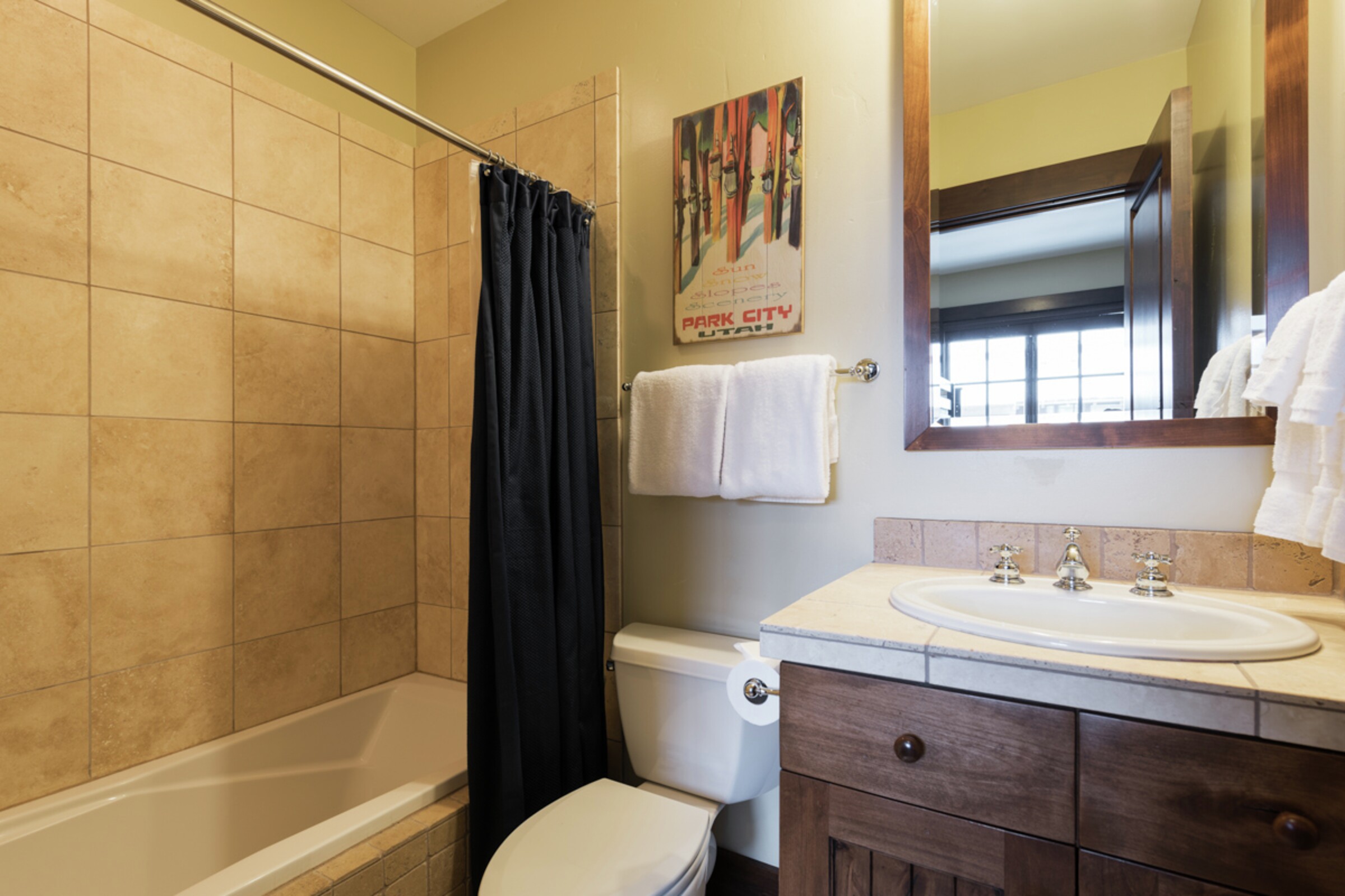 #4202 - Ensuite Bathroom