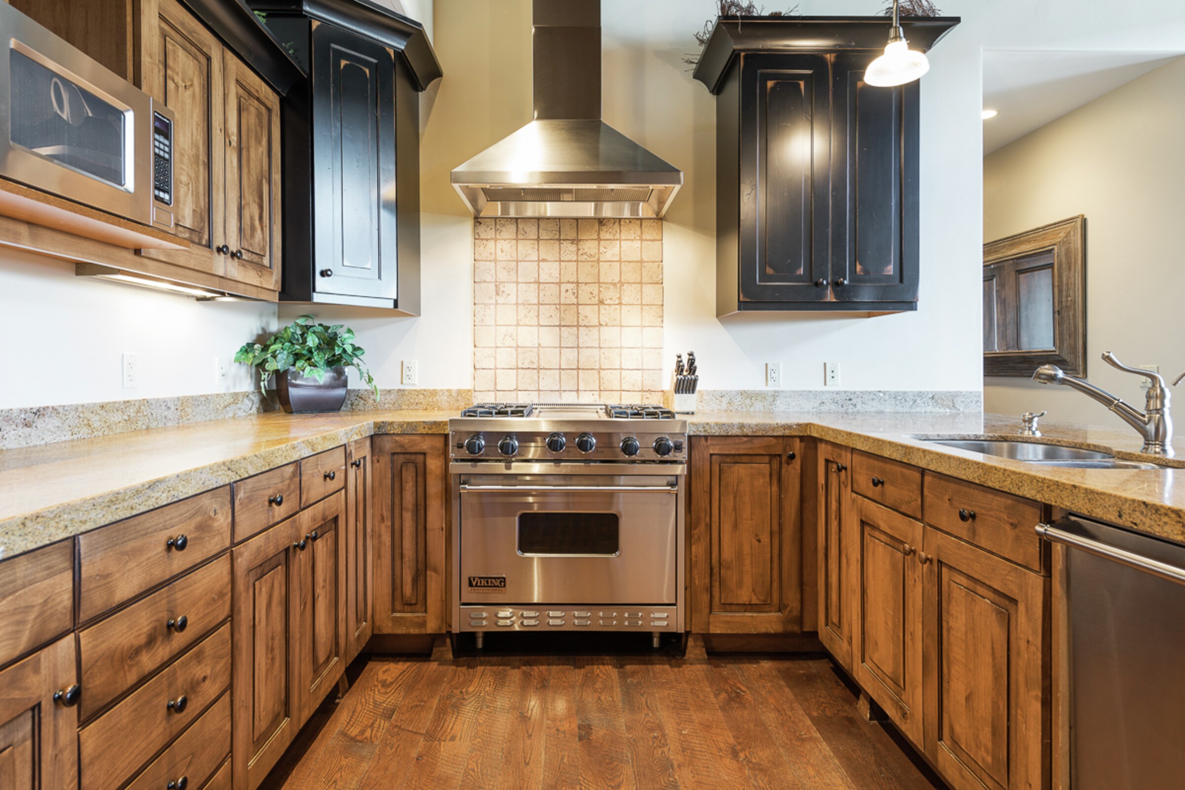 #1305 - Kitchen