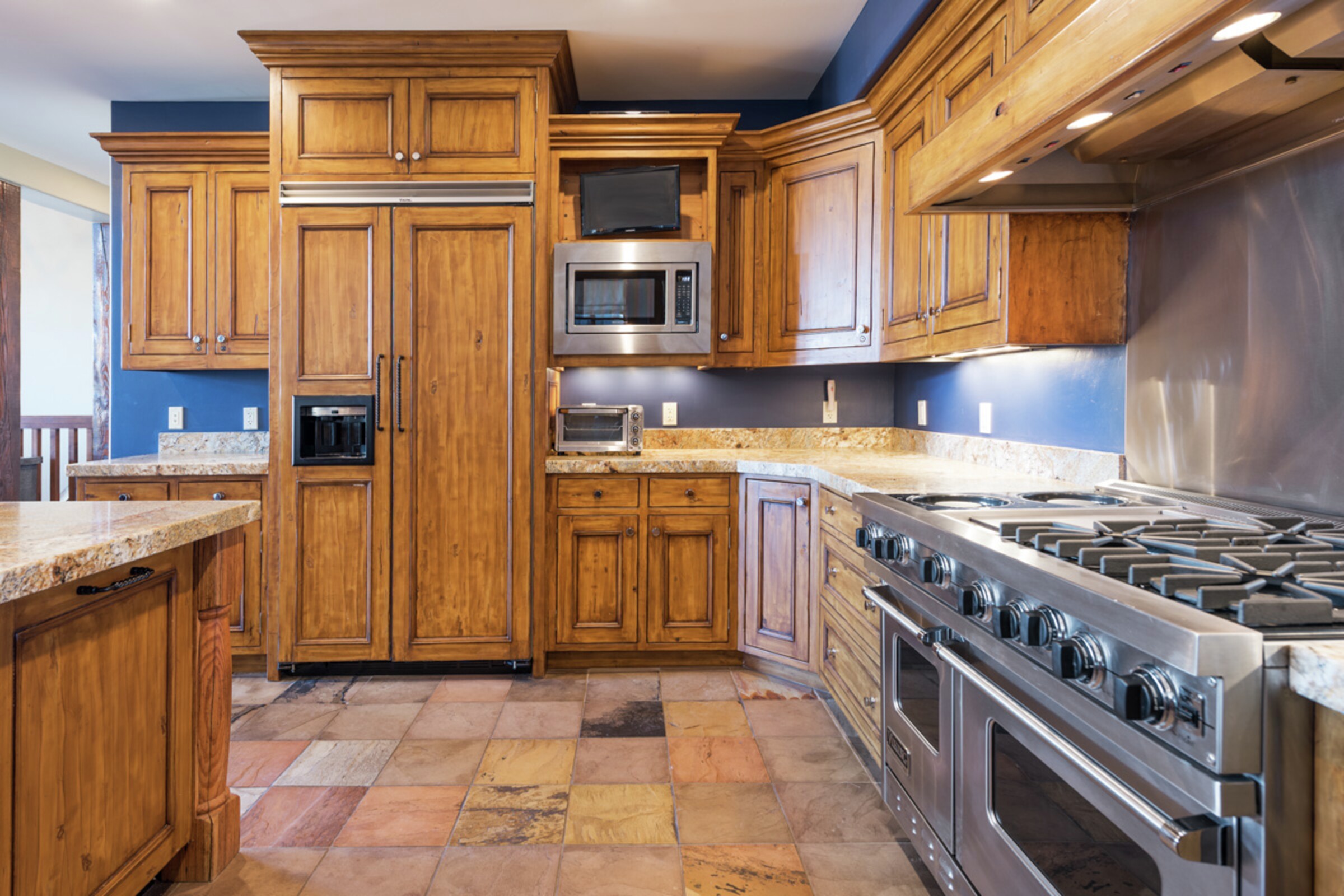#20 - Kitchen