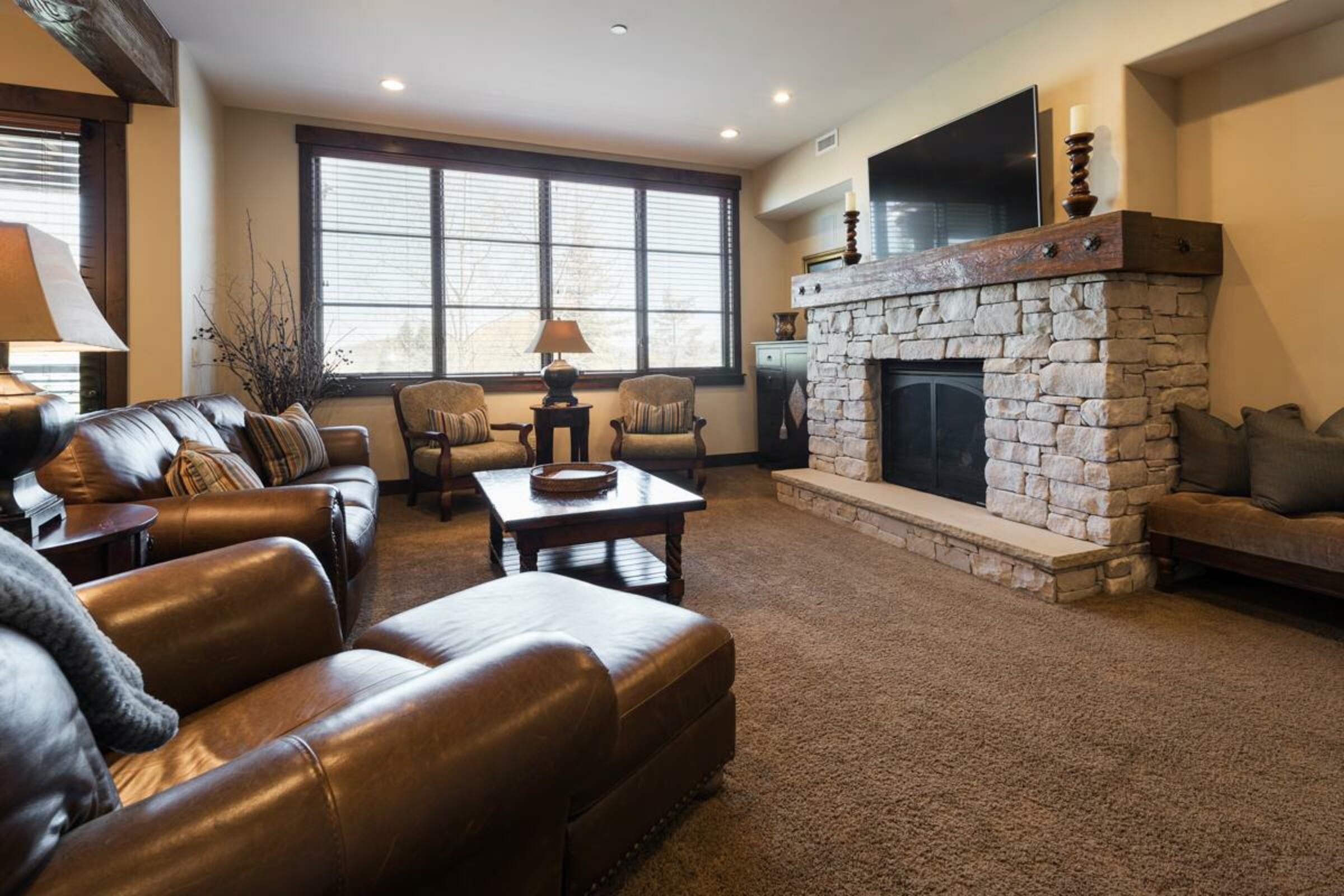 #1104 - Living Room