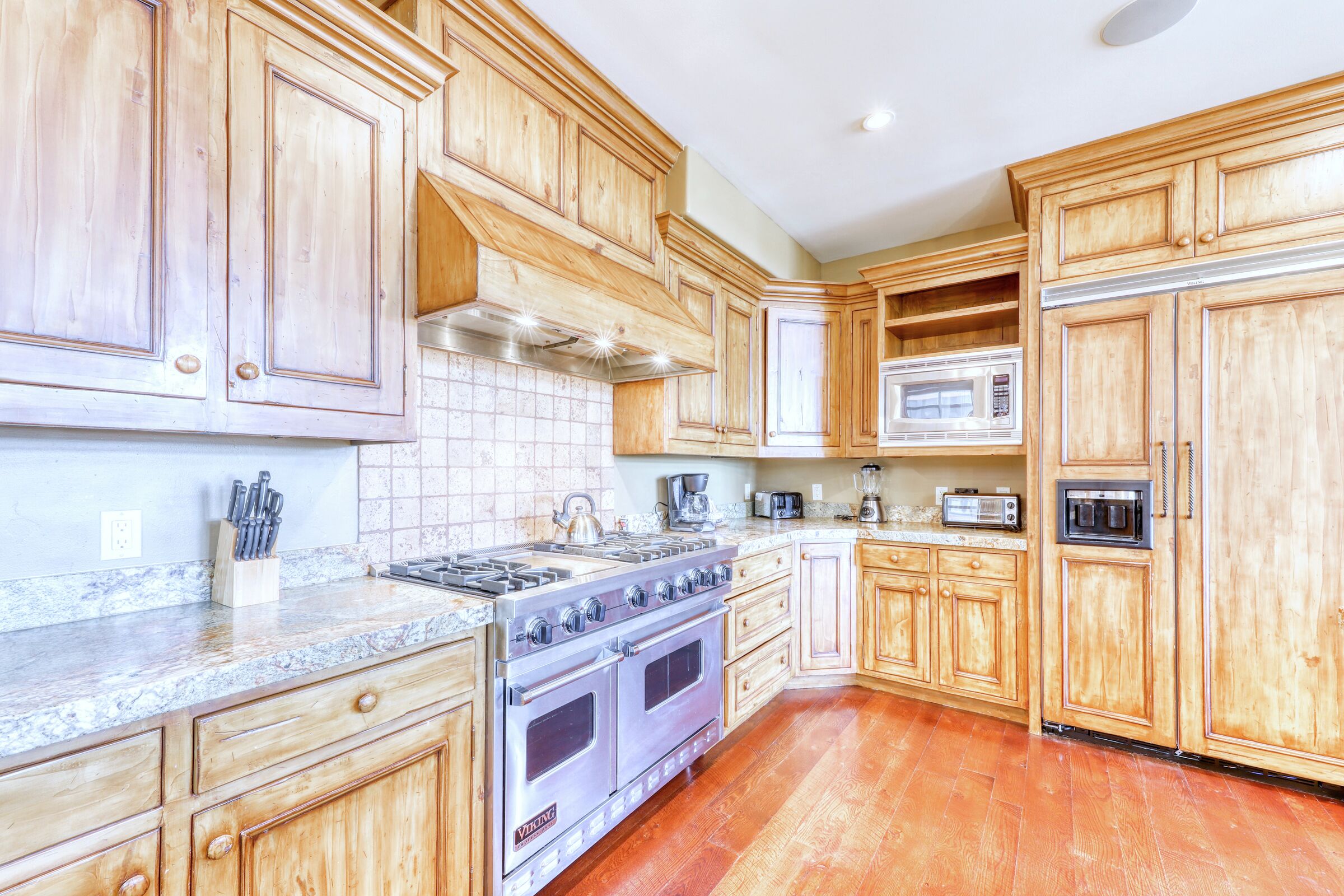 #18 - Kitchen