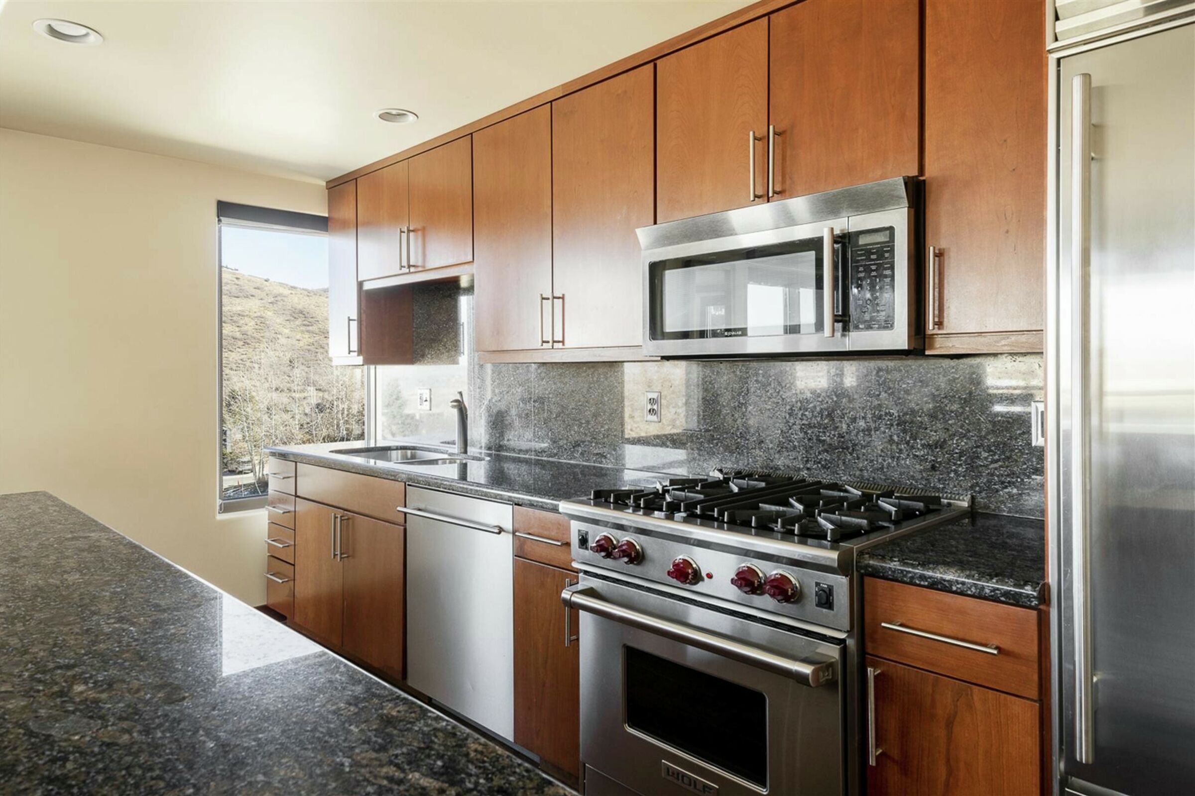 #201B - Kitchen