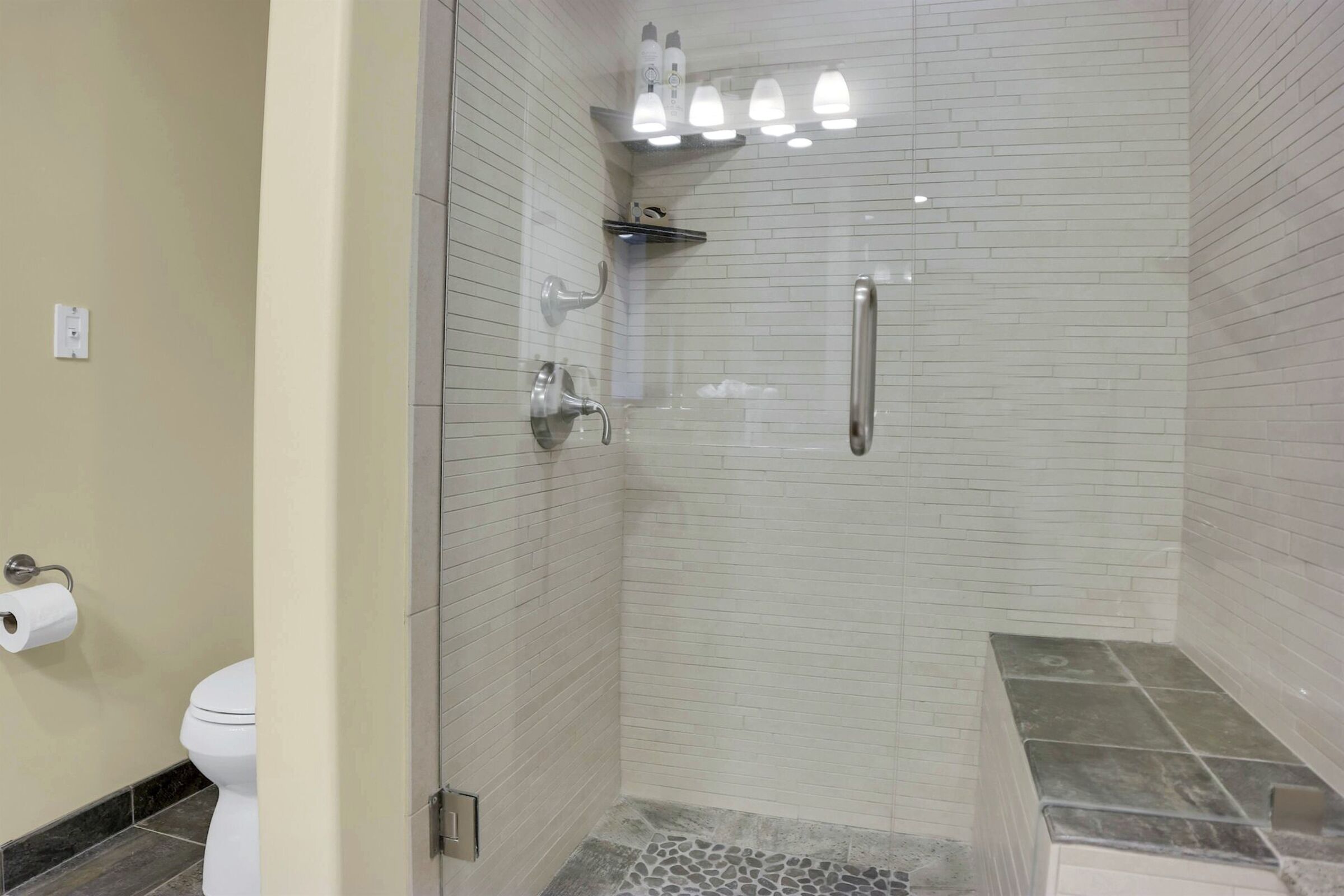 #304 - Master Ensuite Bathroom