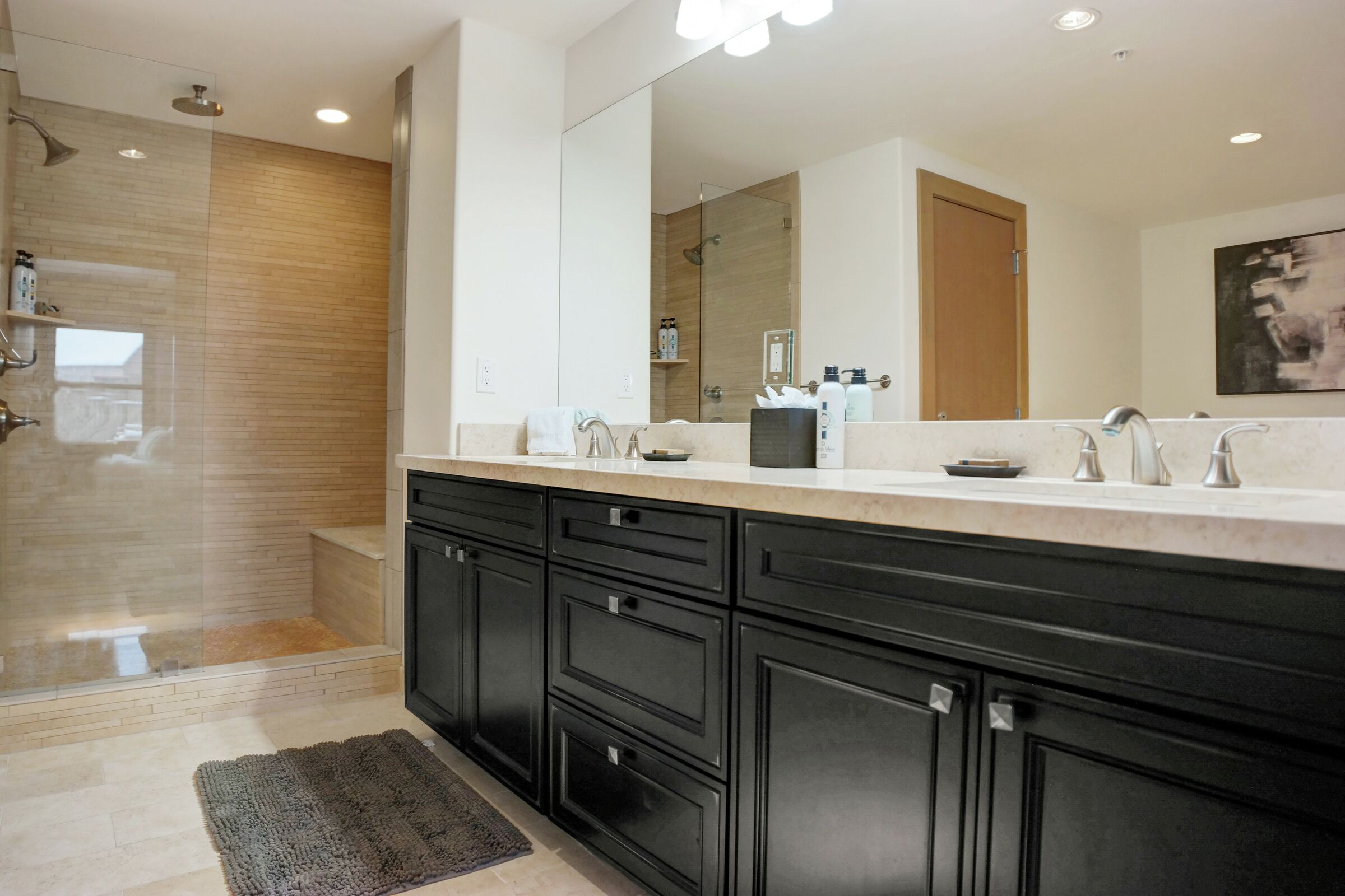 #301 - Master Ensuite Bathroom