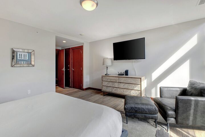 #402 - Master Bedroom