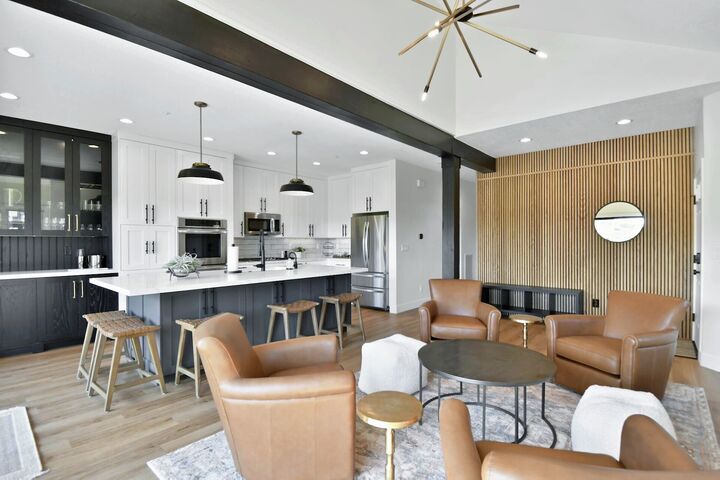 #2236 - Jupiter View - Living Area