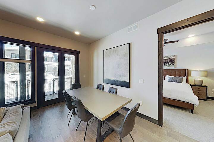 #1K - Blackstone Haven - Dining Room
