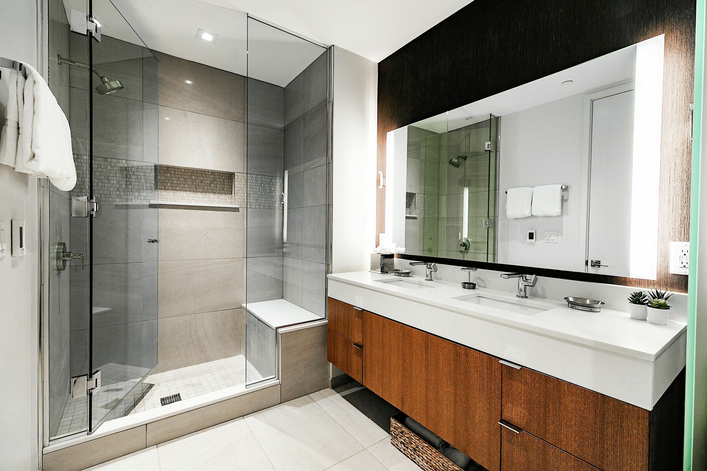 Master Ensuite Bathroom