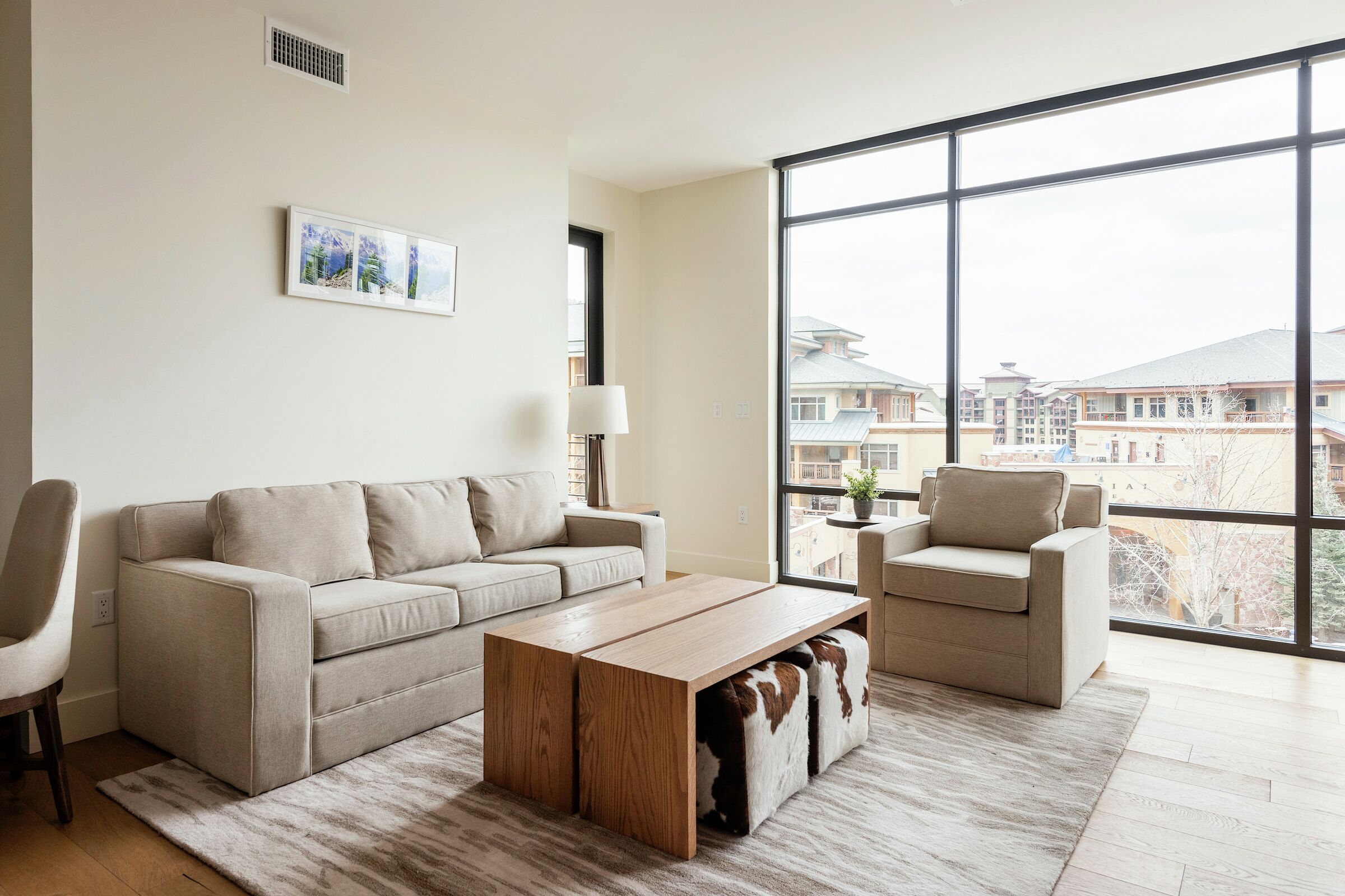 #412 - Living Room
