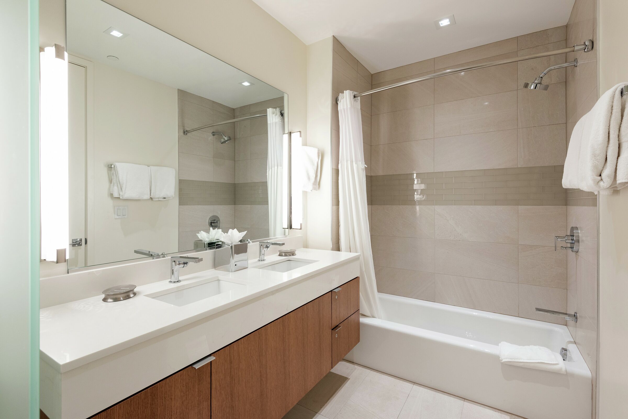 #412 - Bathroom