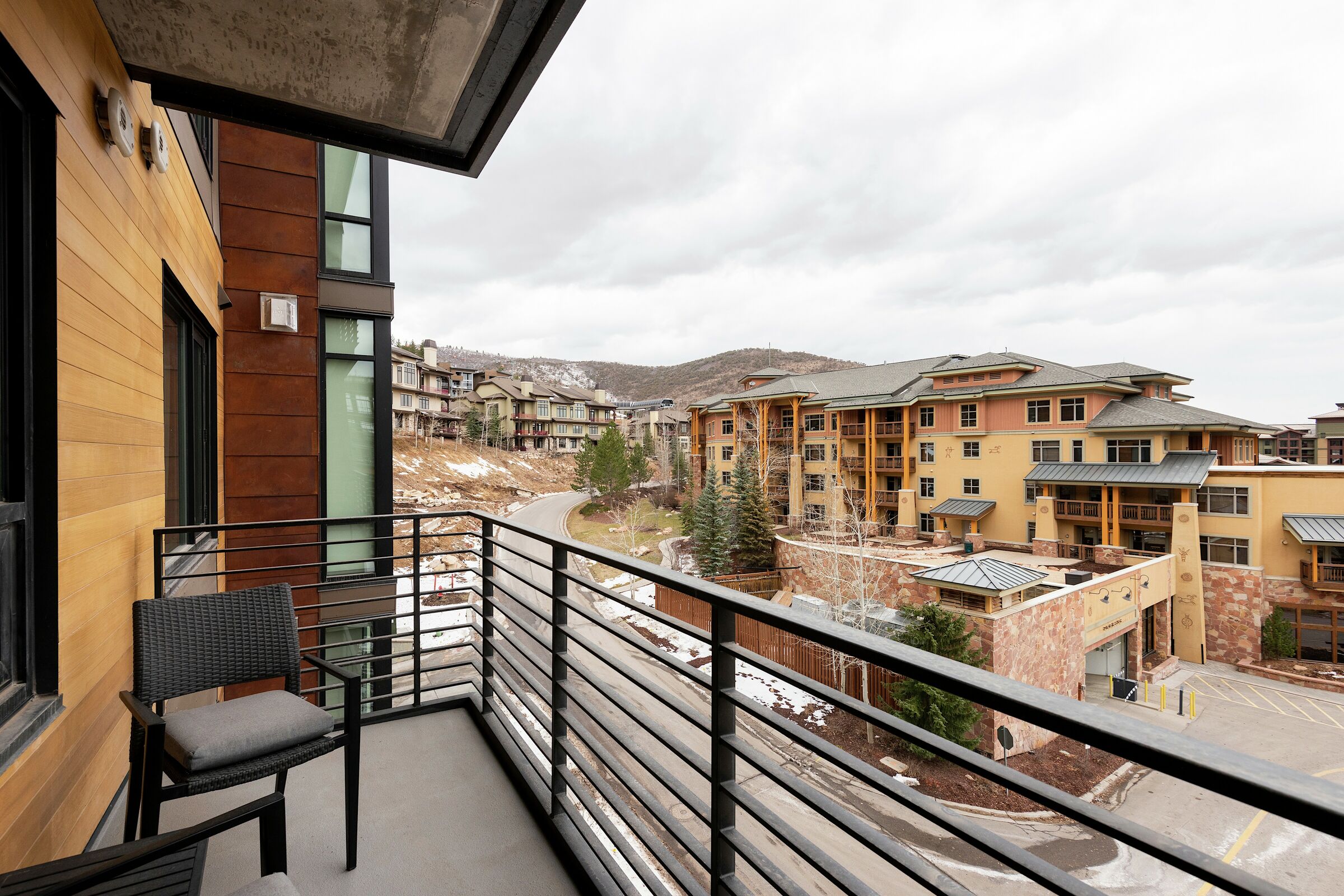 #412 - Balcony