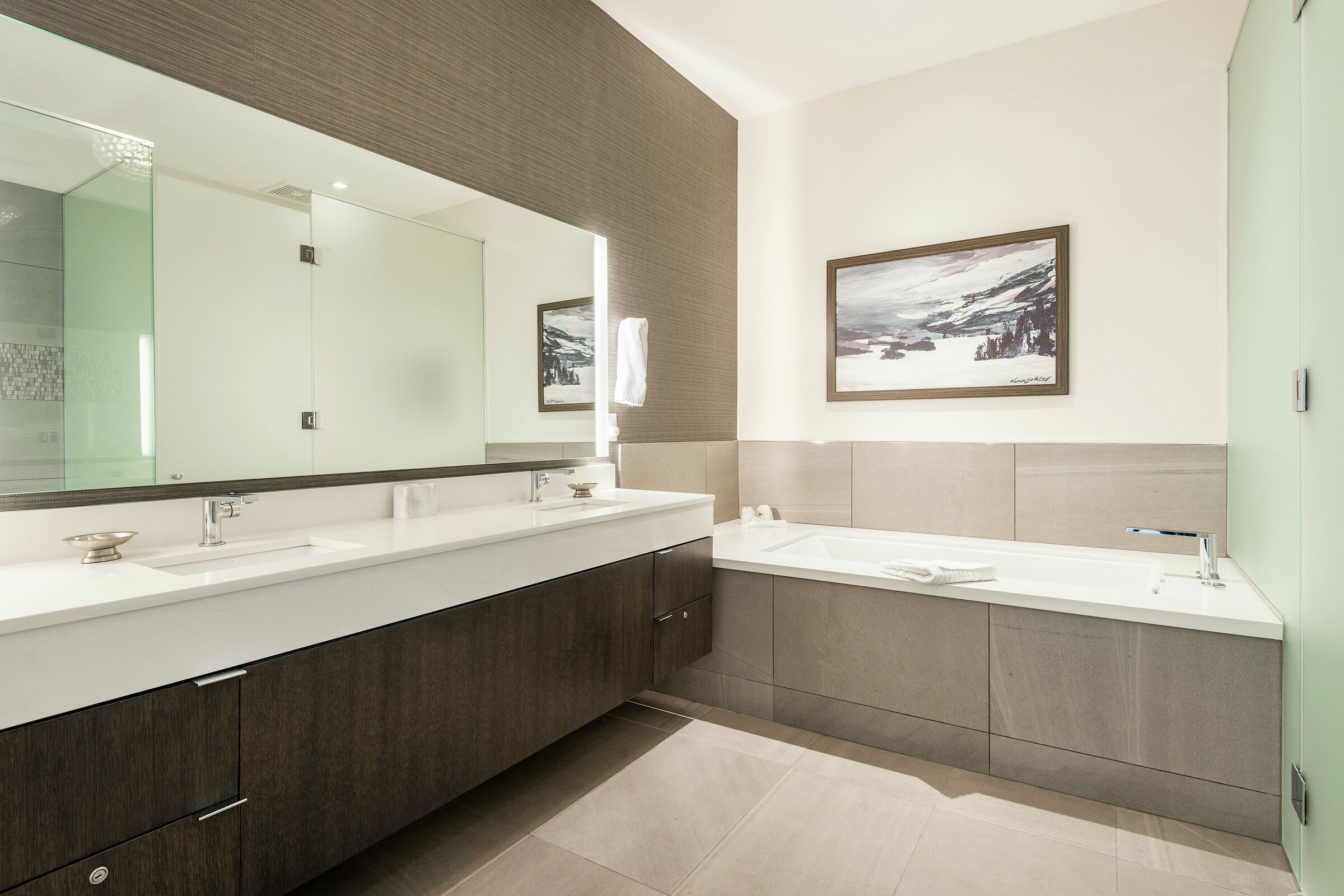Master Ensuite Bathroom