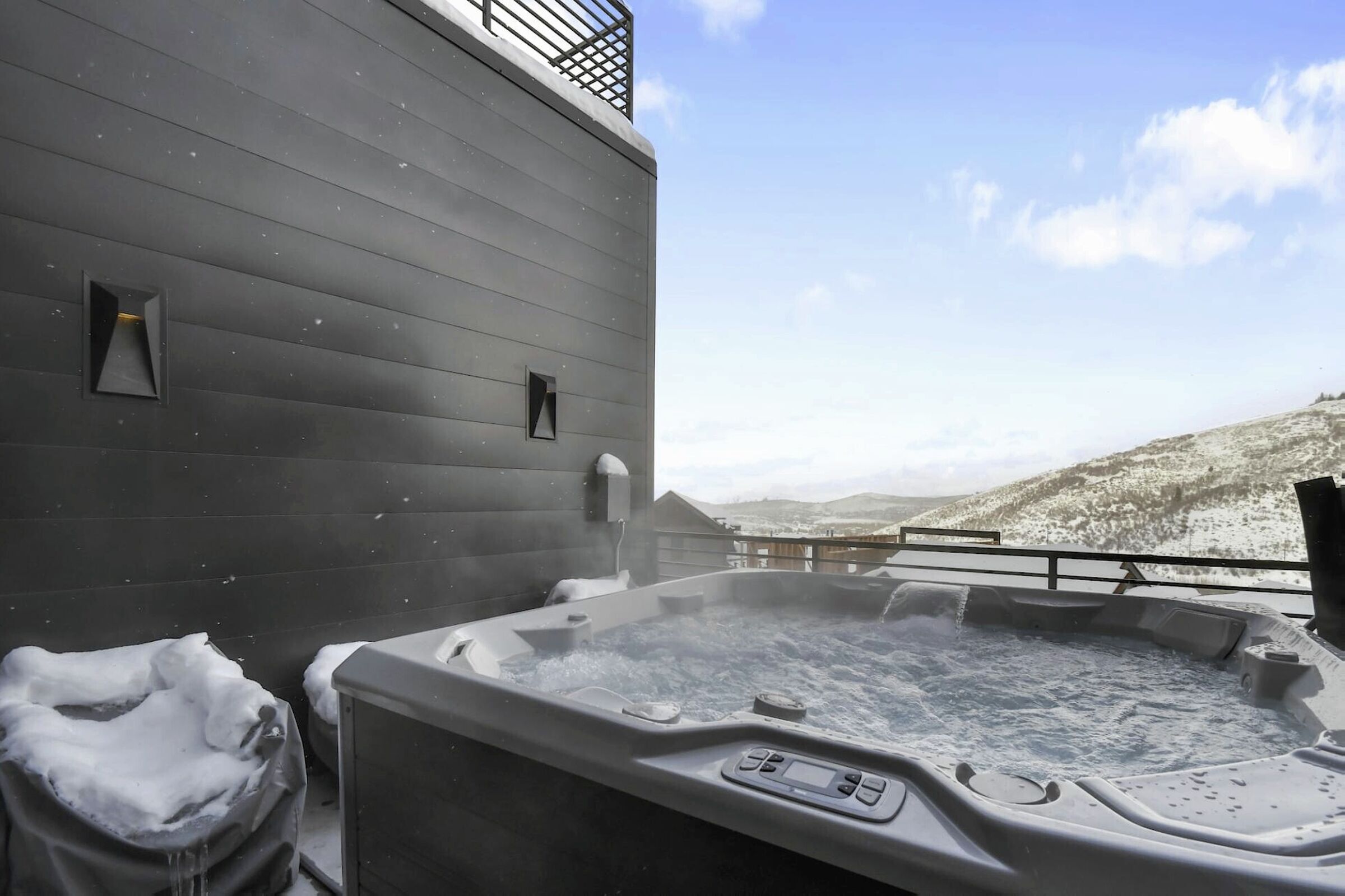 Balcony with Hot Tub